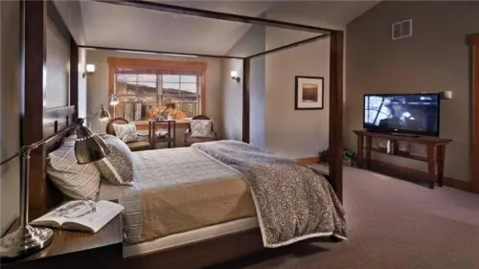 Sunshine Peak Chalet