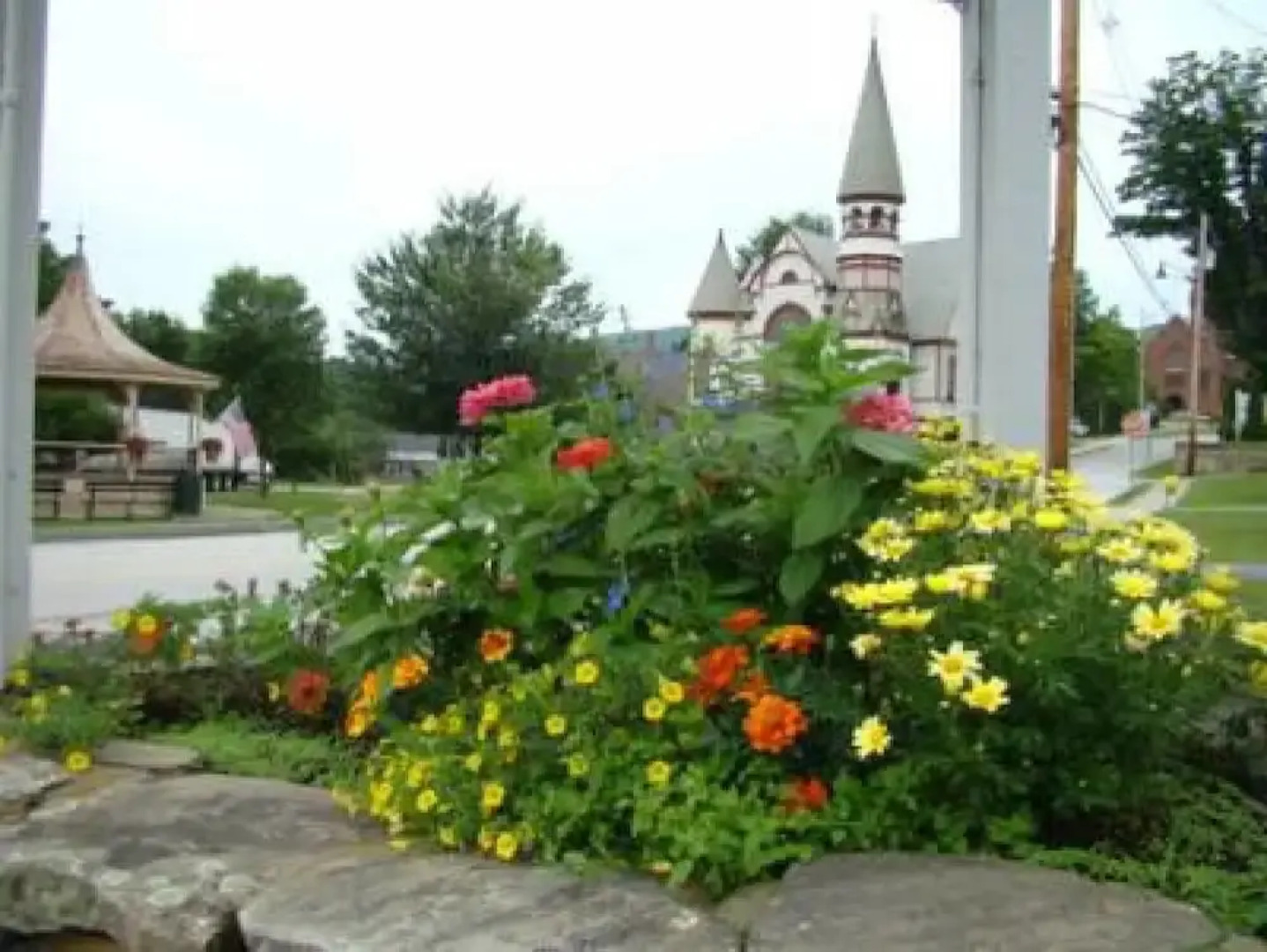 Ludlow Colonial Motel