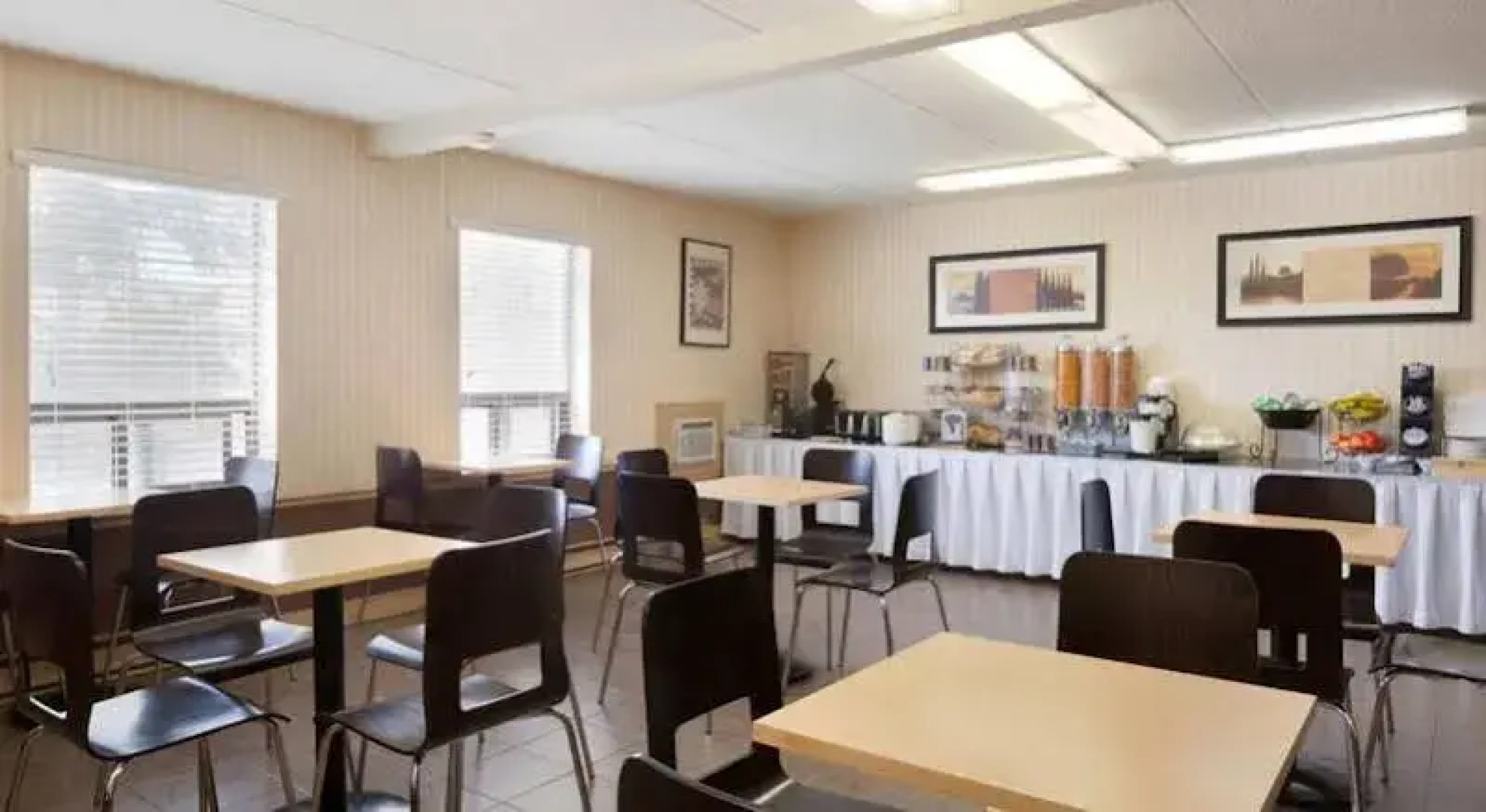 Travelodge Calgary MacLeod Trail