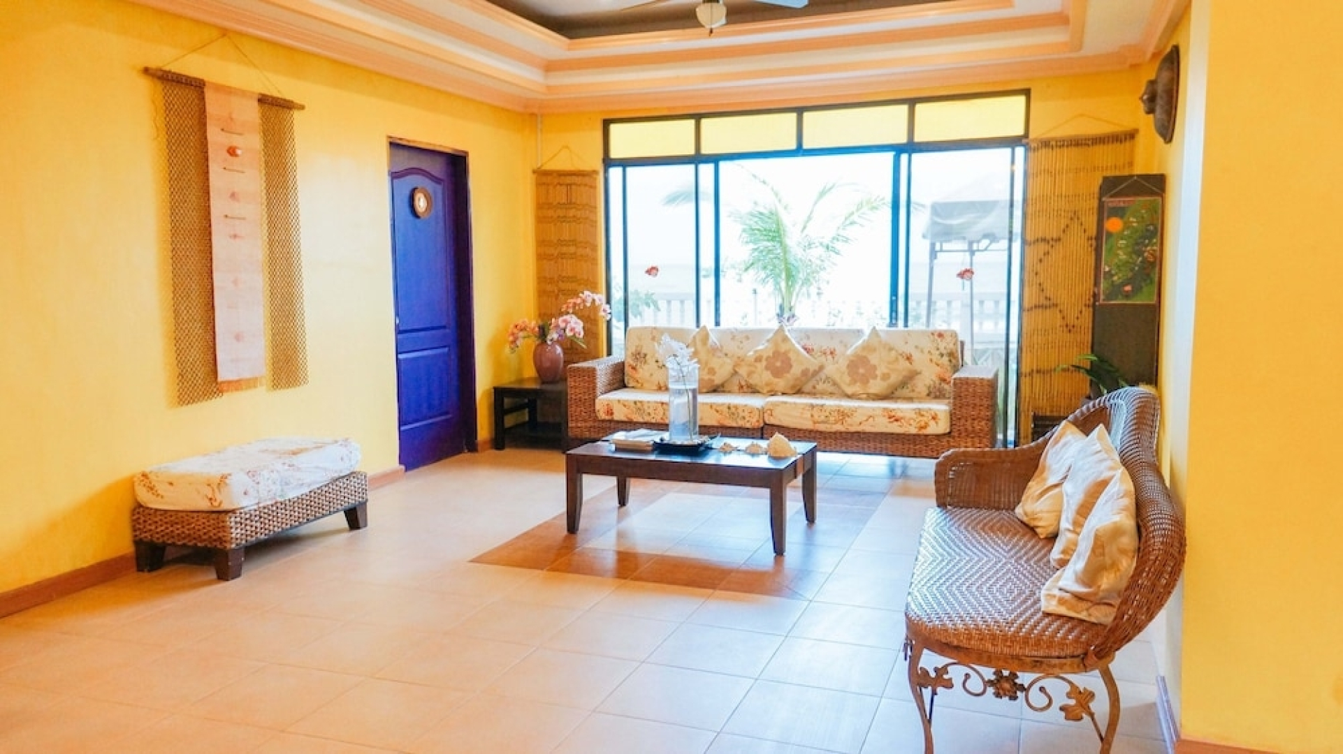 RedDoorz Plus @ Valencia Bohol