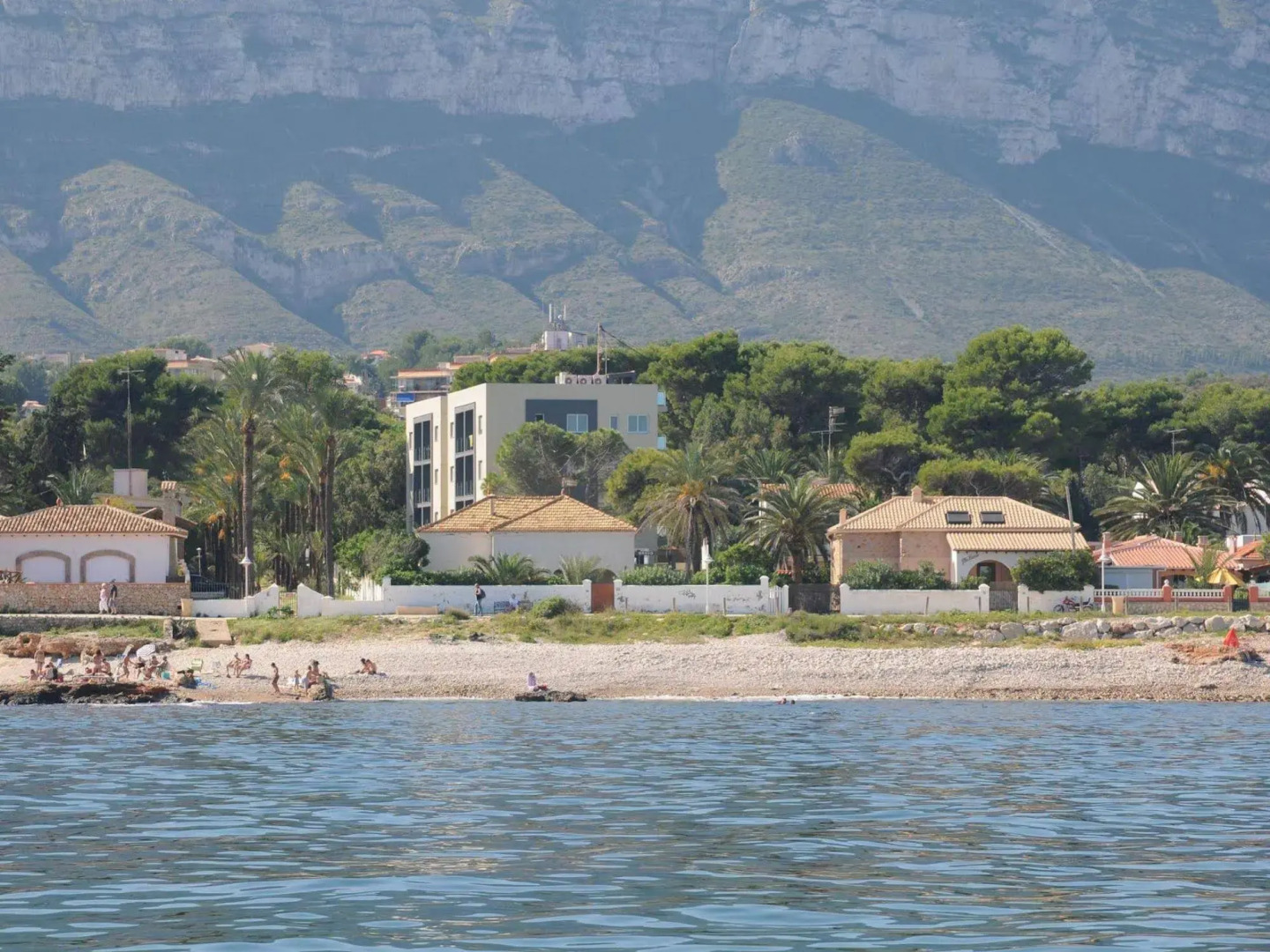 Apartamentos Bravosol