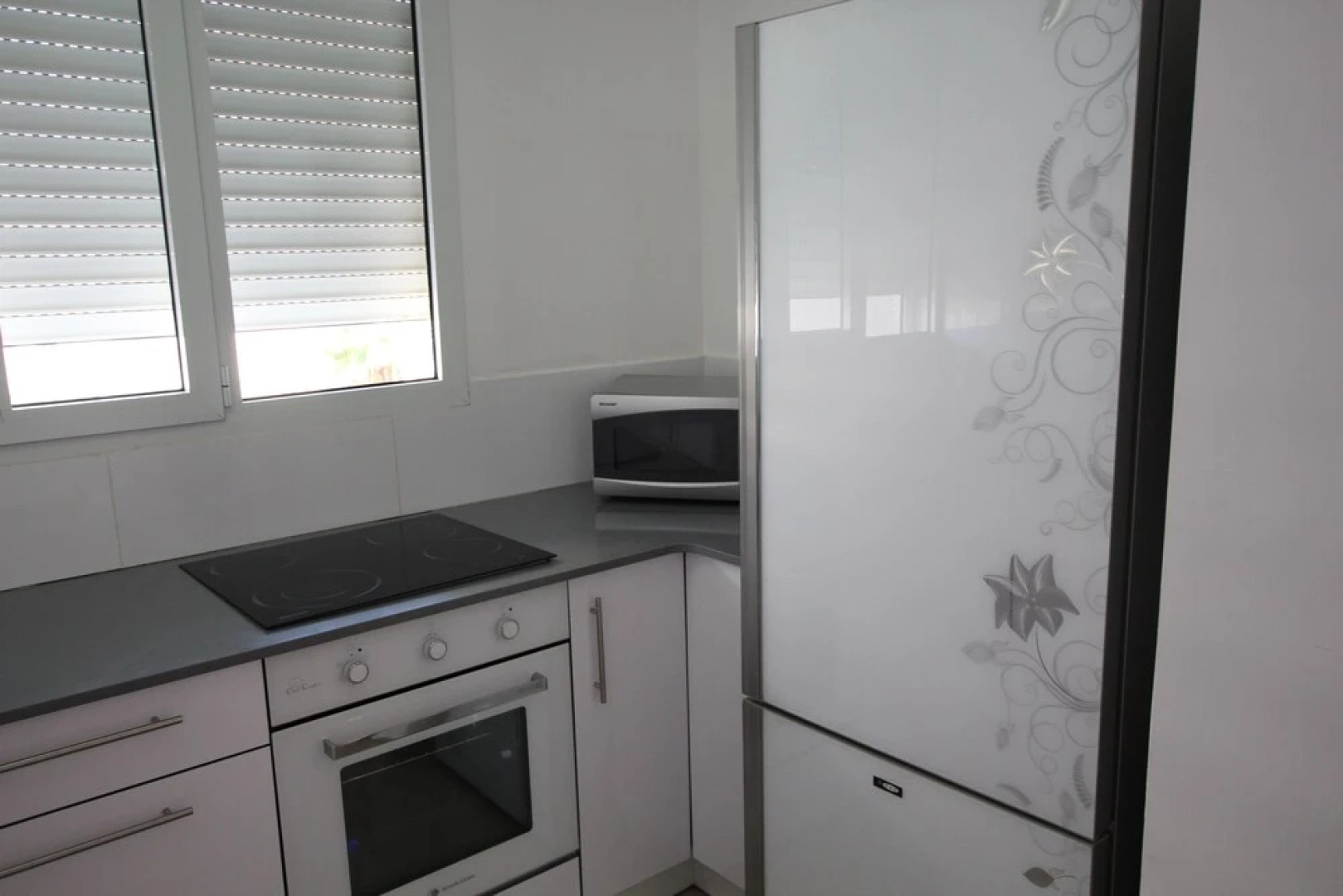 The Seasons King David apartment