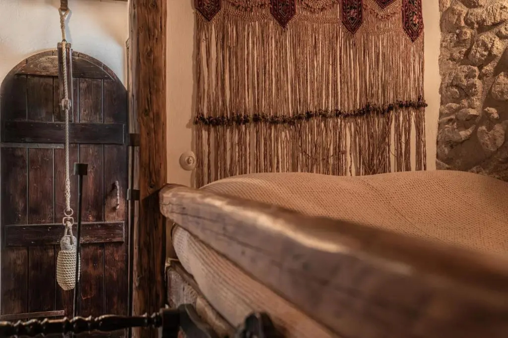 1813 Stone Mansion by Neuvel