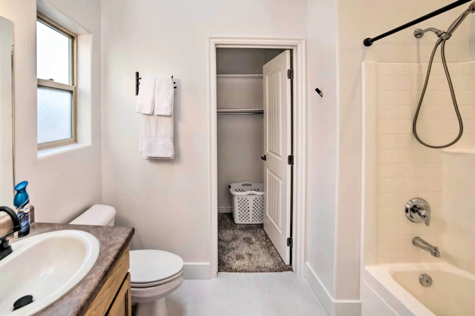 Sunny Page Home: The Gateway to AZ Adventure!