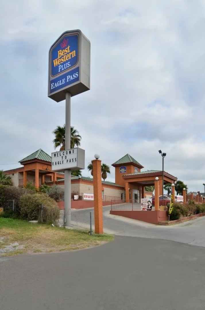 Quality Inn & Suites Eagle Pass