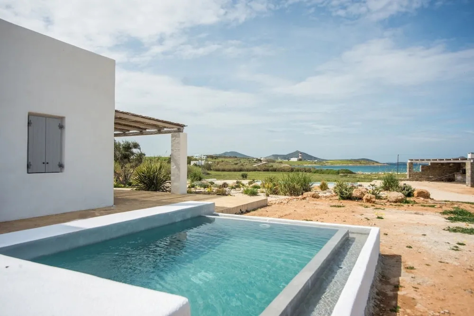 Hip family pool villa near the beach by VillaRentalsgr