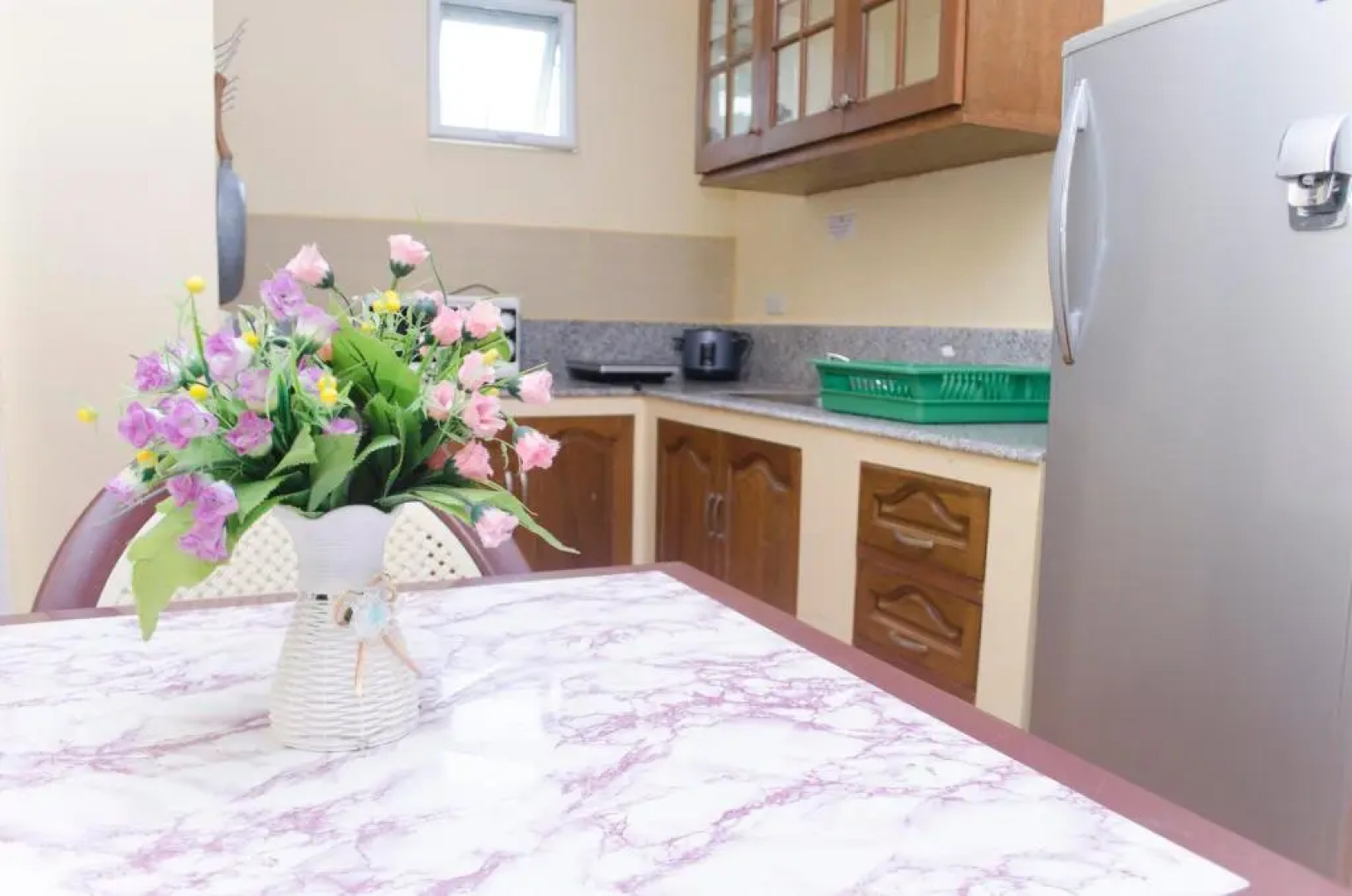 Julz Tropical Apartments