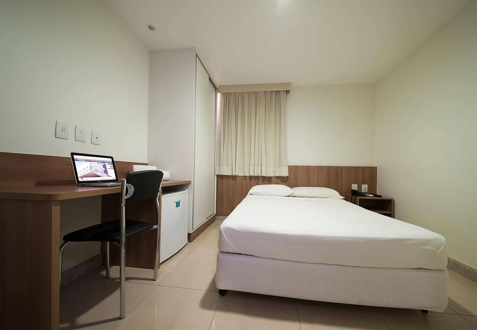 Premium Executive Hotel