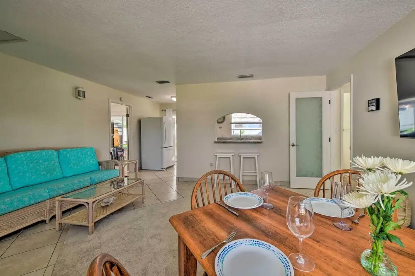 Apollo Beach Gem w/ Pool: 'the Flamingo House'