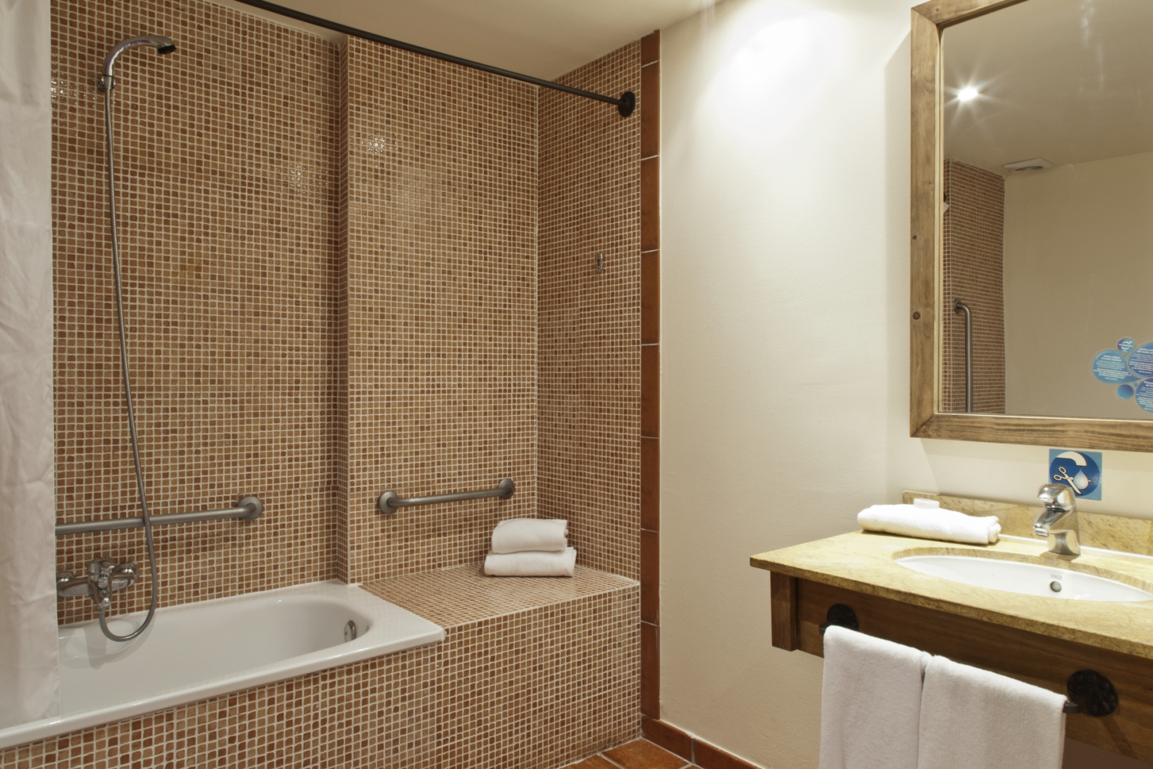 Отель PortAventura El Paso - Theme Park Tickets Included