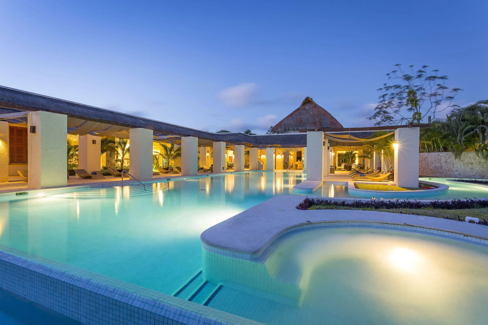 Grand Palladium Select White Sand Resort & Spa - All Inclusive