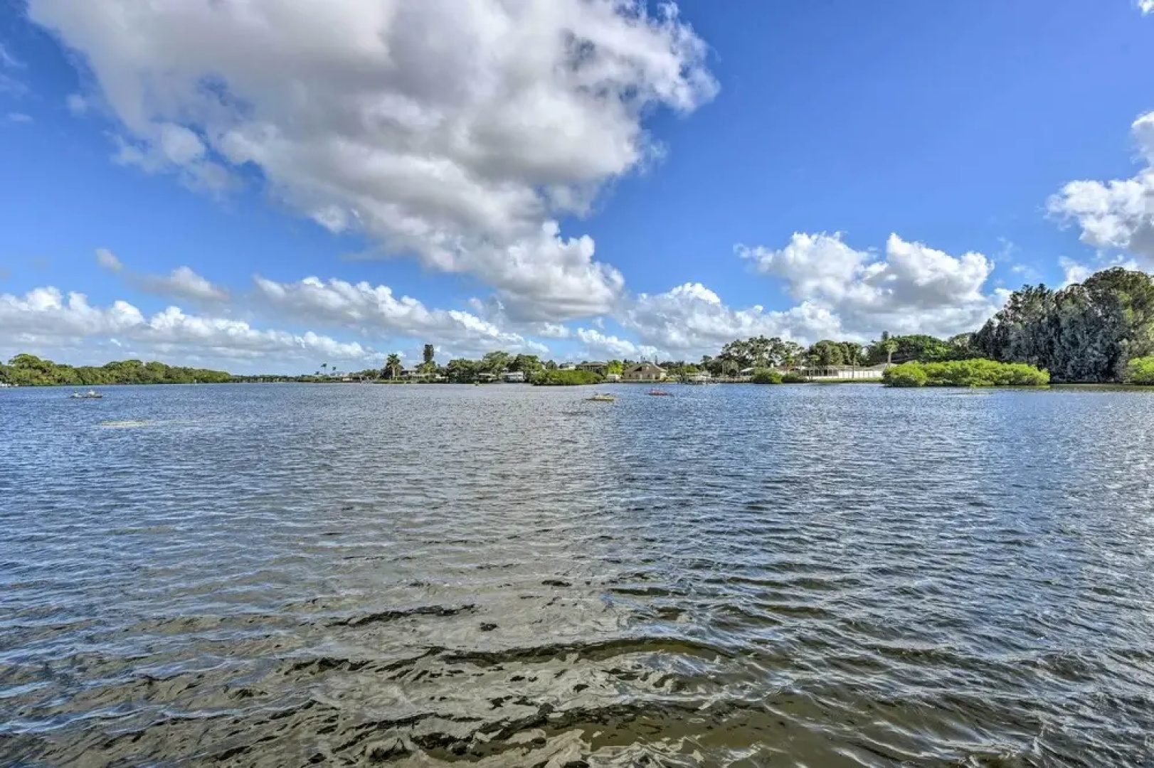 Waterfront Nokomis Escape w/ Dock, Kayaks & Bikes!