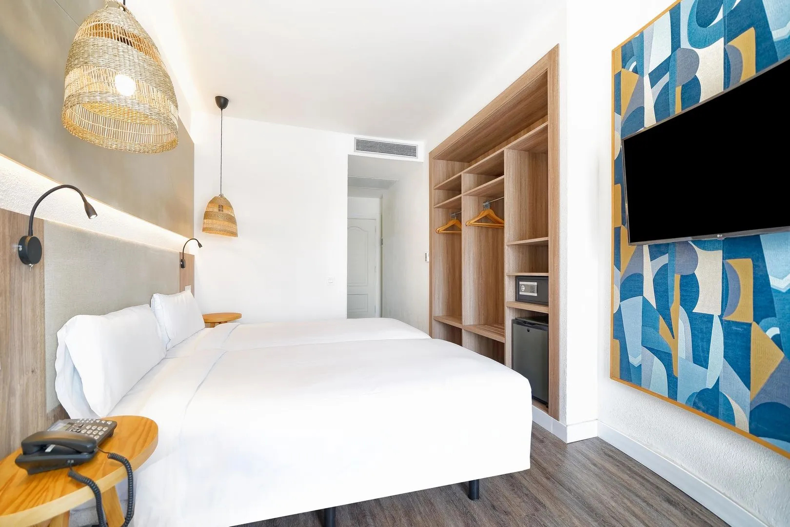 Отель BLUESEA Golden Beach