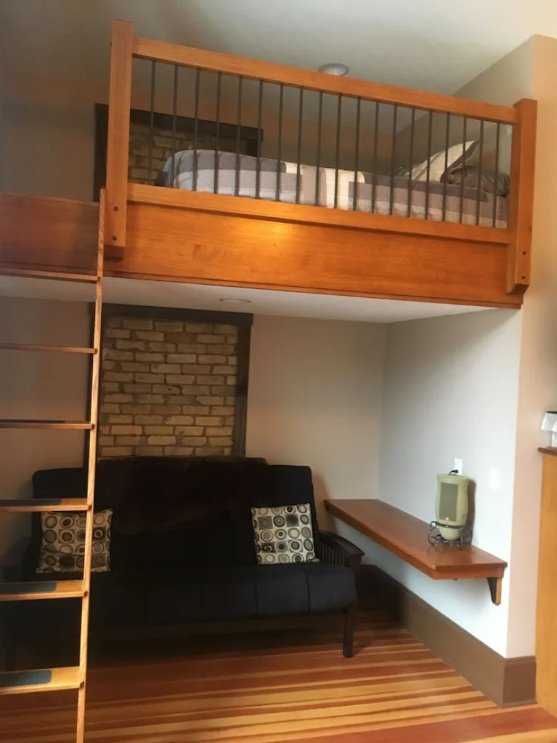 Iron Horse Outfitters and Inn