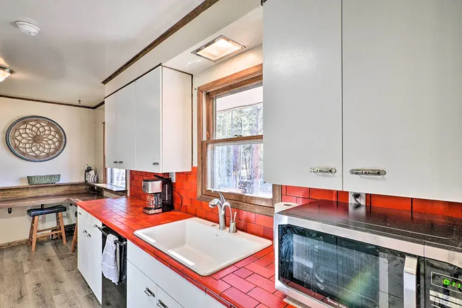 Charming Leadville Retreat w/ Private Hot Tub