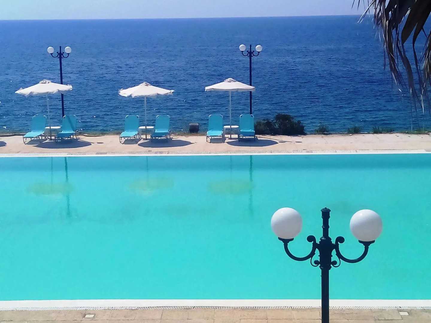 Hotel Limenari