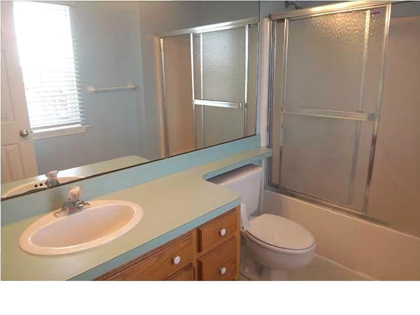 Going Coastal - 5 Br home by RedAwning