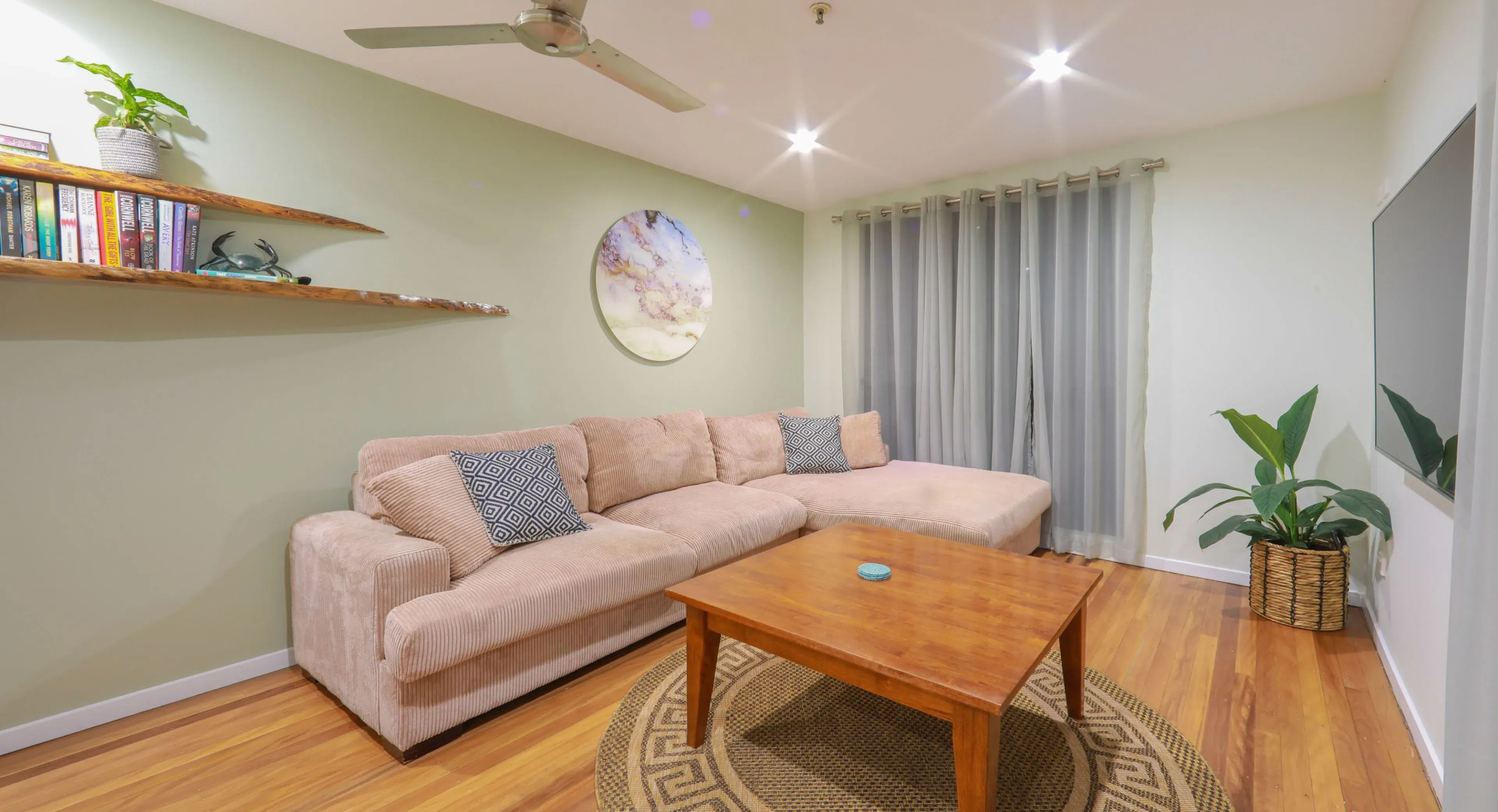 Whitsunday Organic Bed & Breakfast