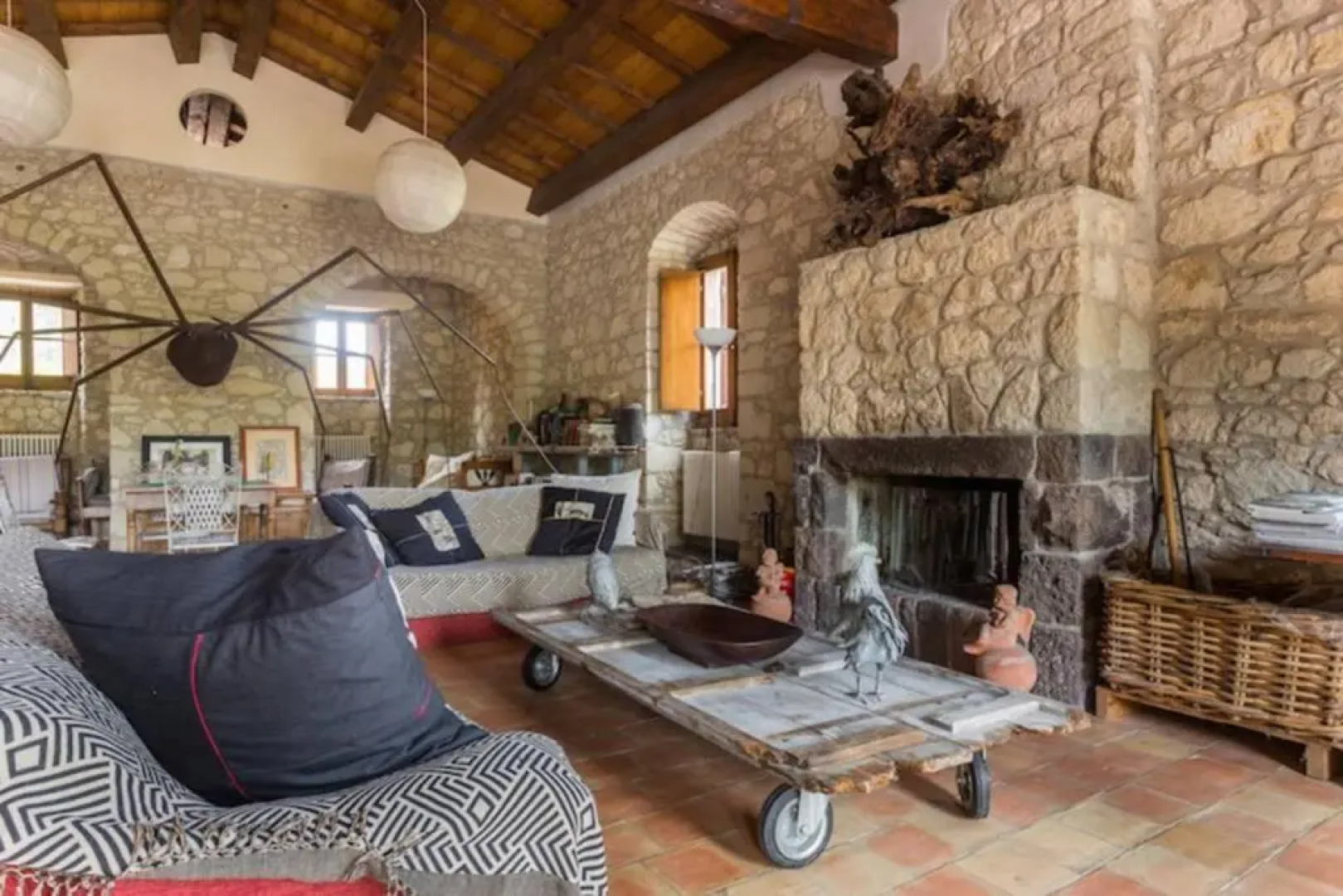 Amazing villa 2Km from the beach