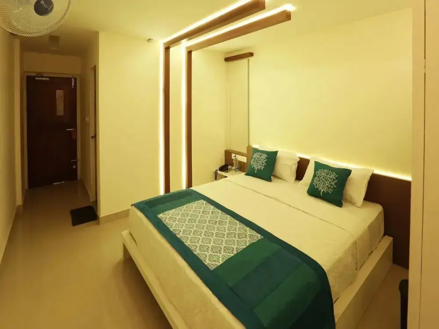 George's The Royal Suite Residency