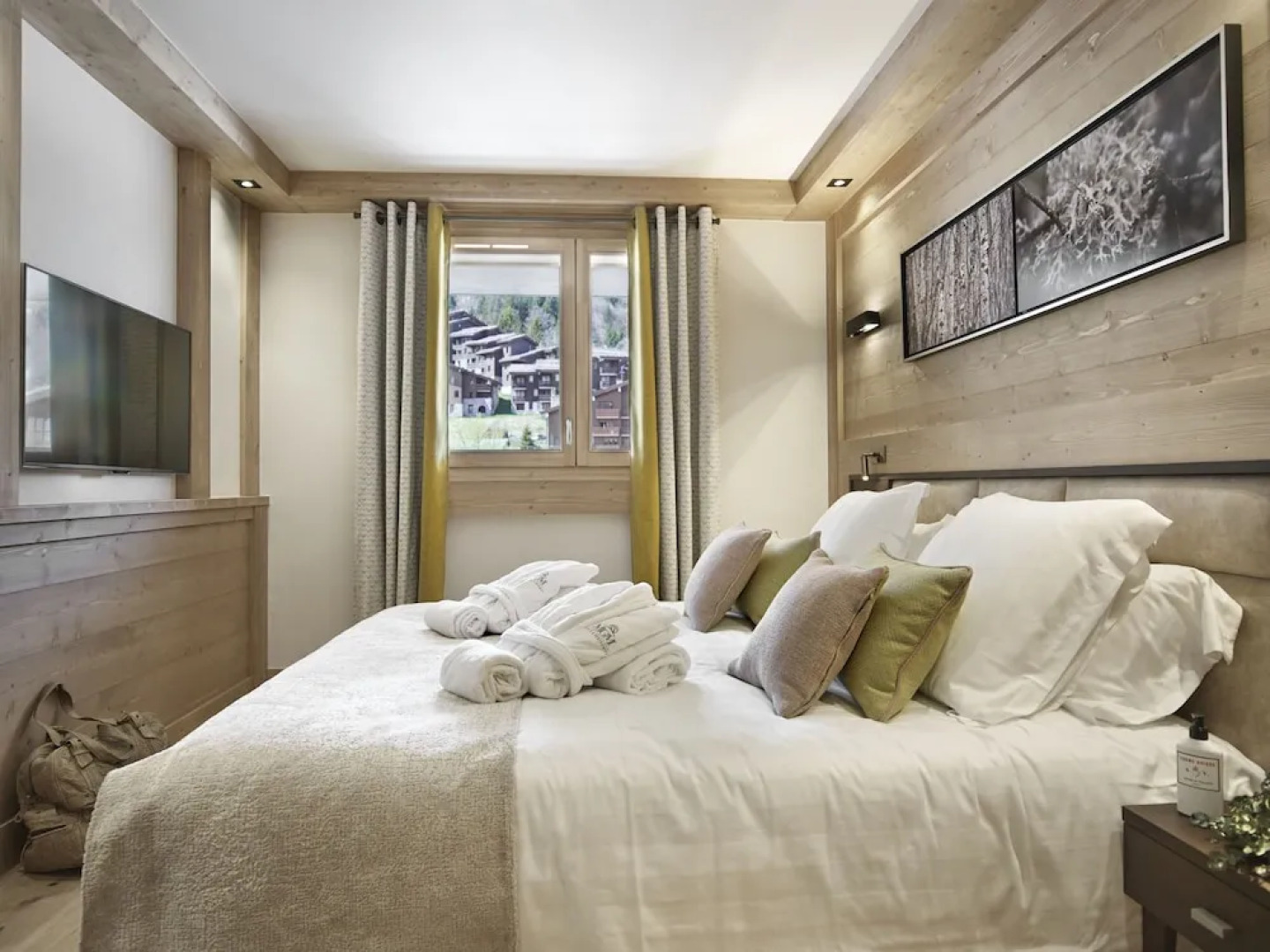 Modern Furnished Apartment, Just 50 m. From the Slopes