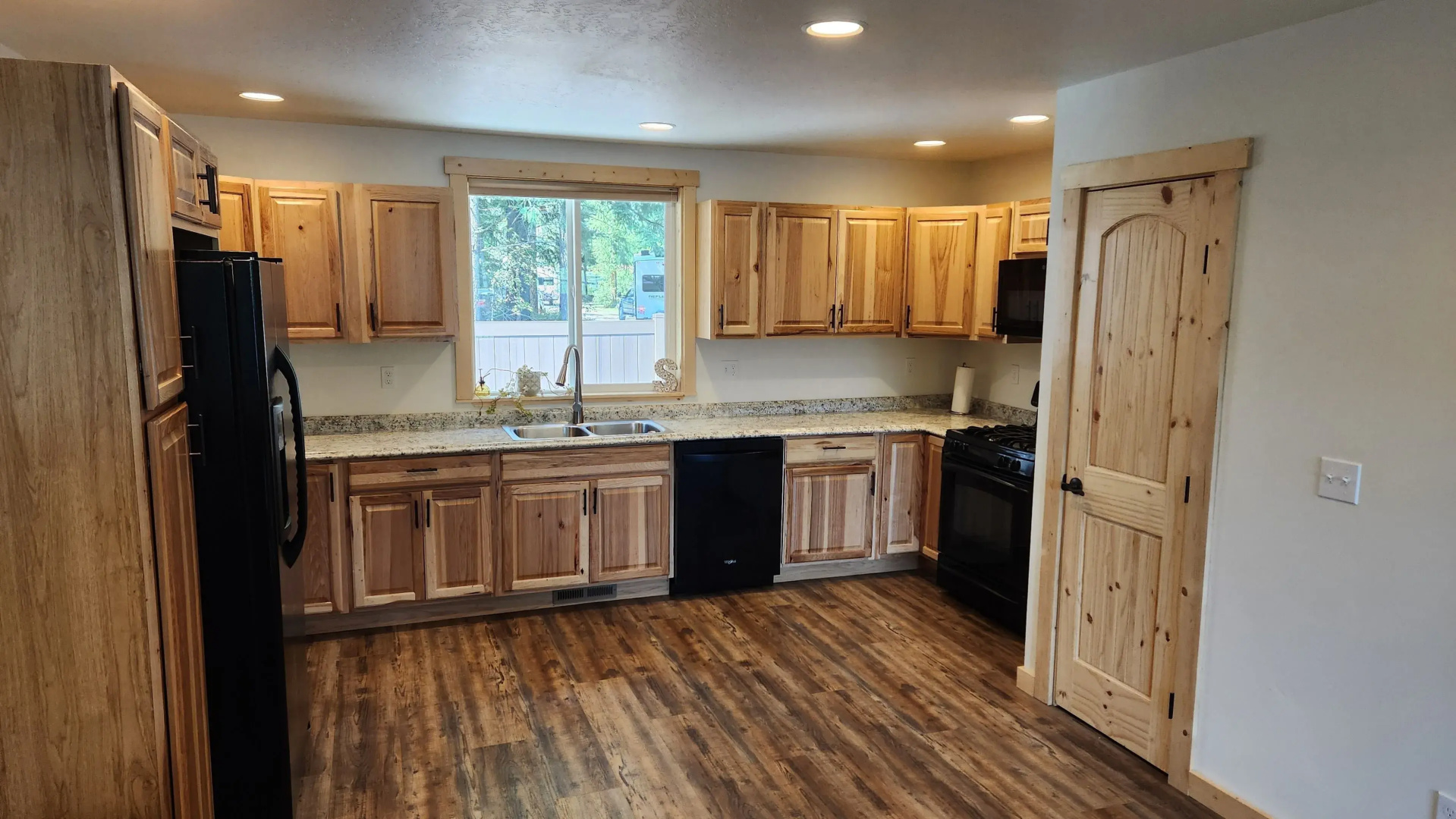 Beargrass Lodging and RV Resort