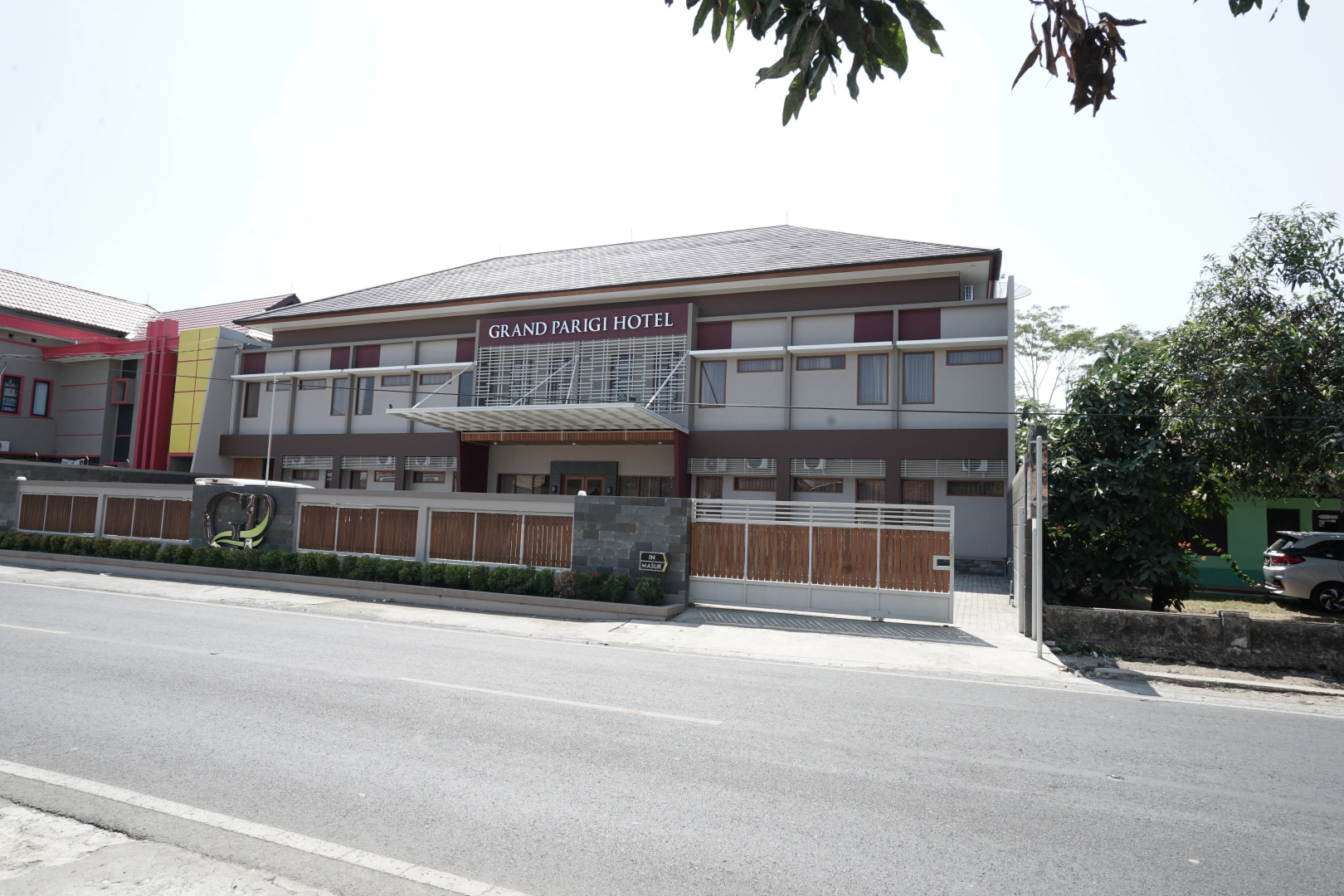 Capital O 1974 Grand Parigi Hotel