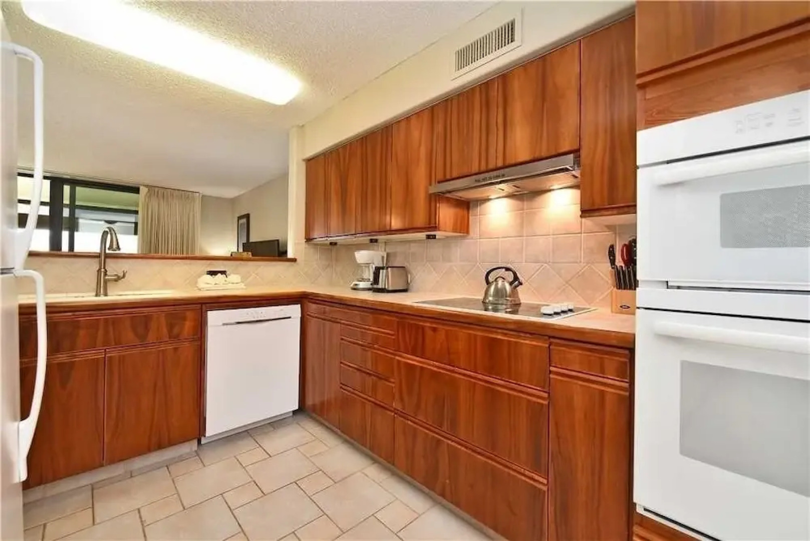 Kaanapali Royal #E302 - 2 Br Condo