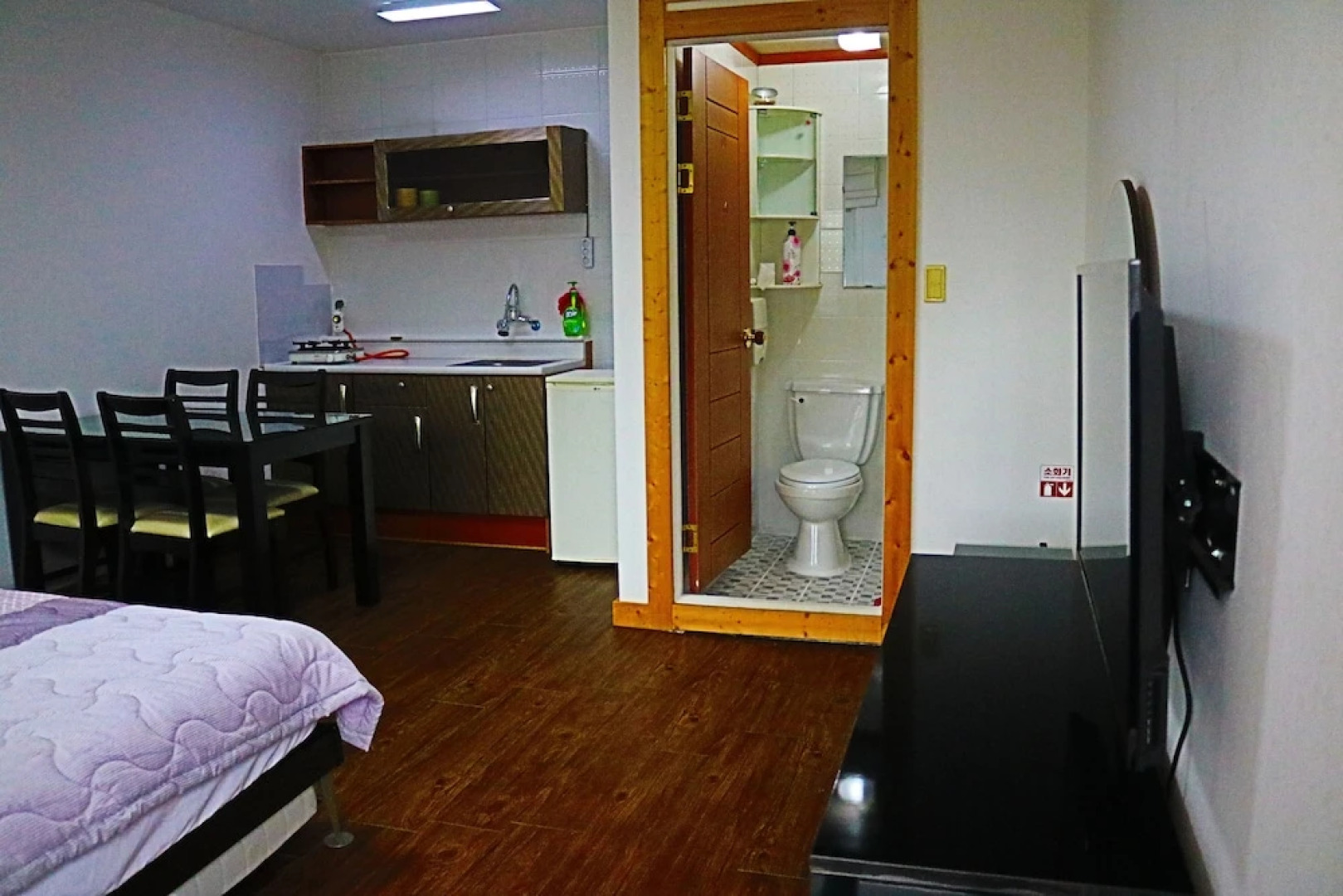 Danyang Mountain Pension