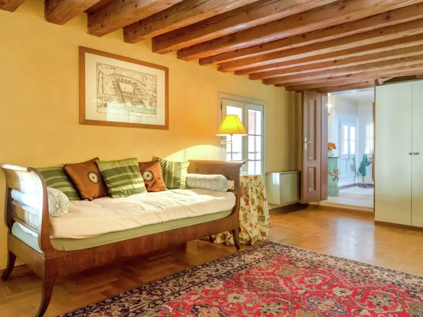 Villa in Venice With Private Pool & Park