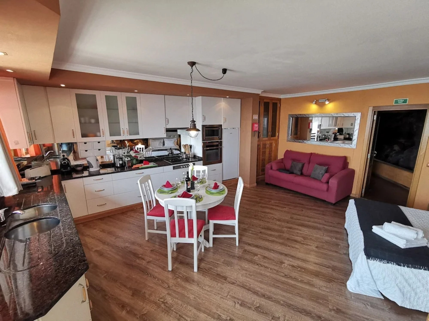 Castelo Austria - Top Floor Studio