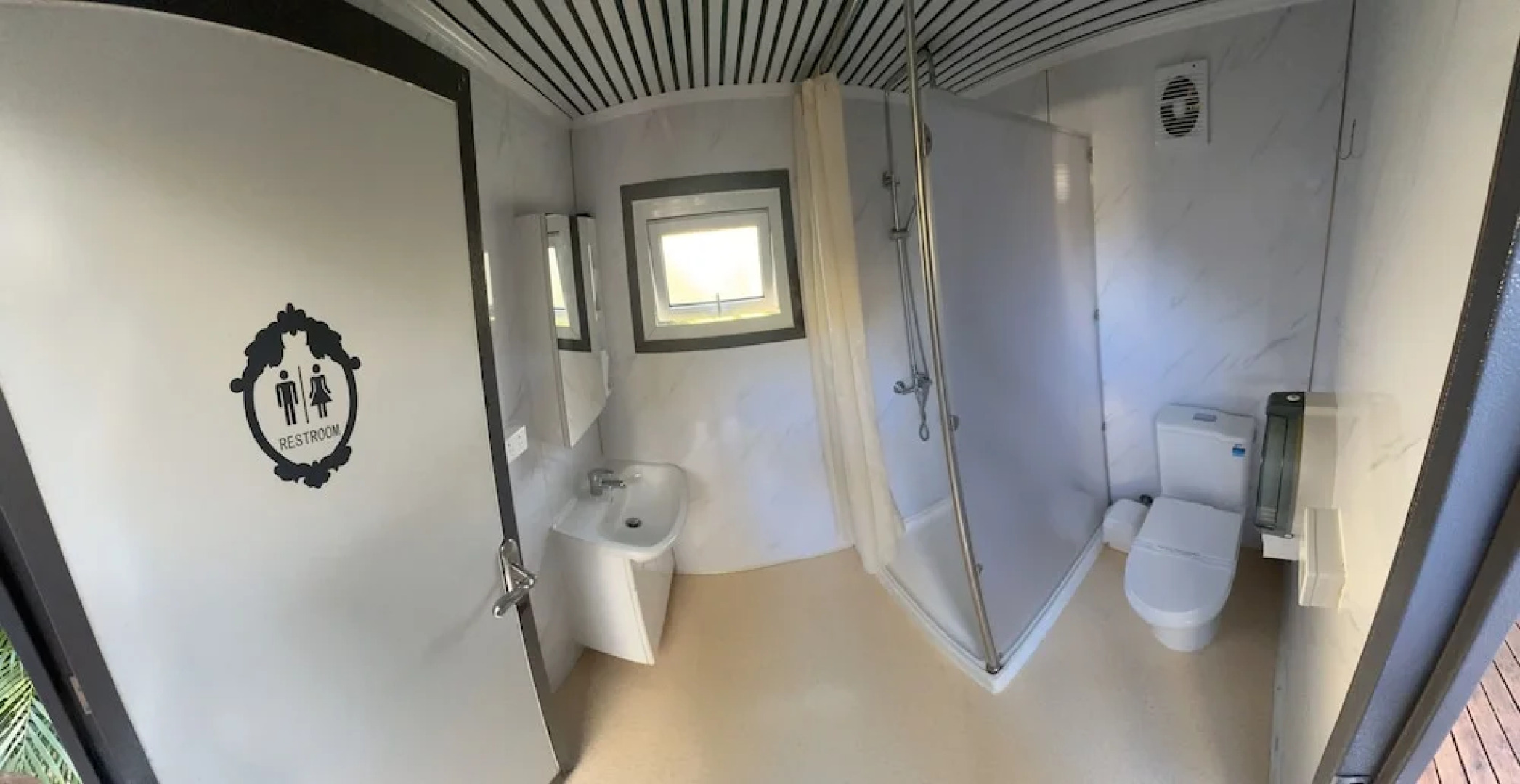 1770 Holiday Village