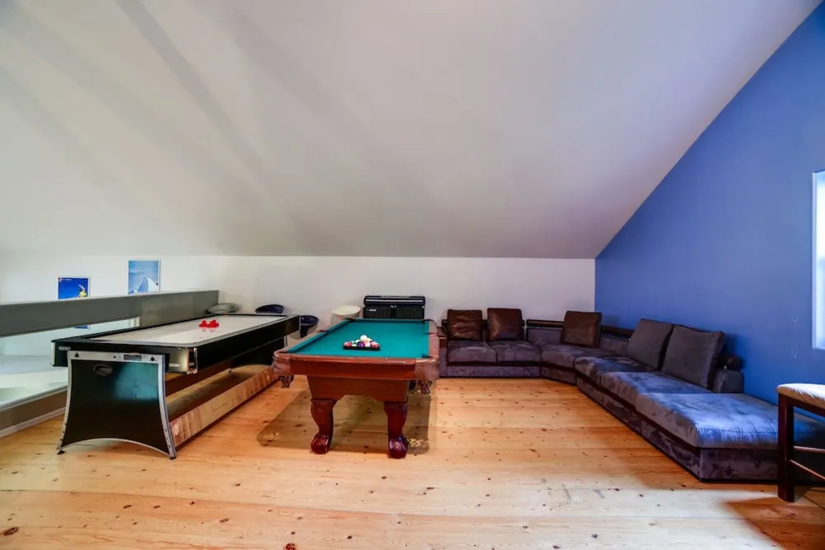 Mt. Baker Lodging Cabin 40 – Pool Table, Sleeps 11! by MBL