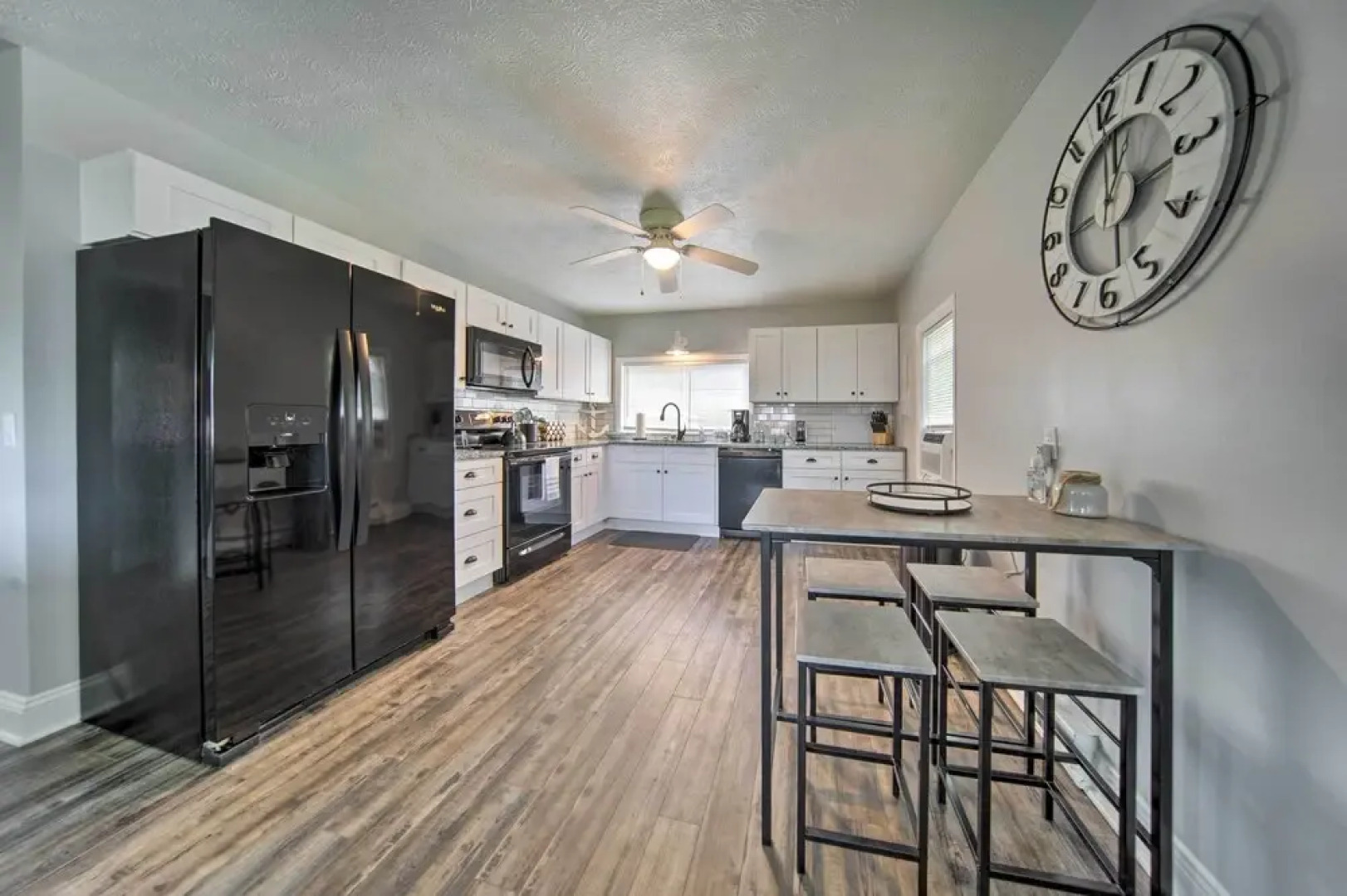 Charming Geneva Getaway w/ Easy Strip Access!