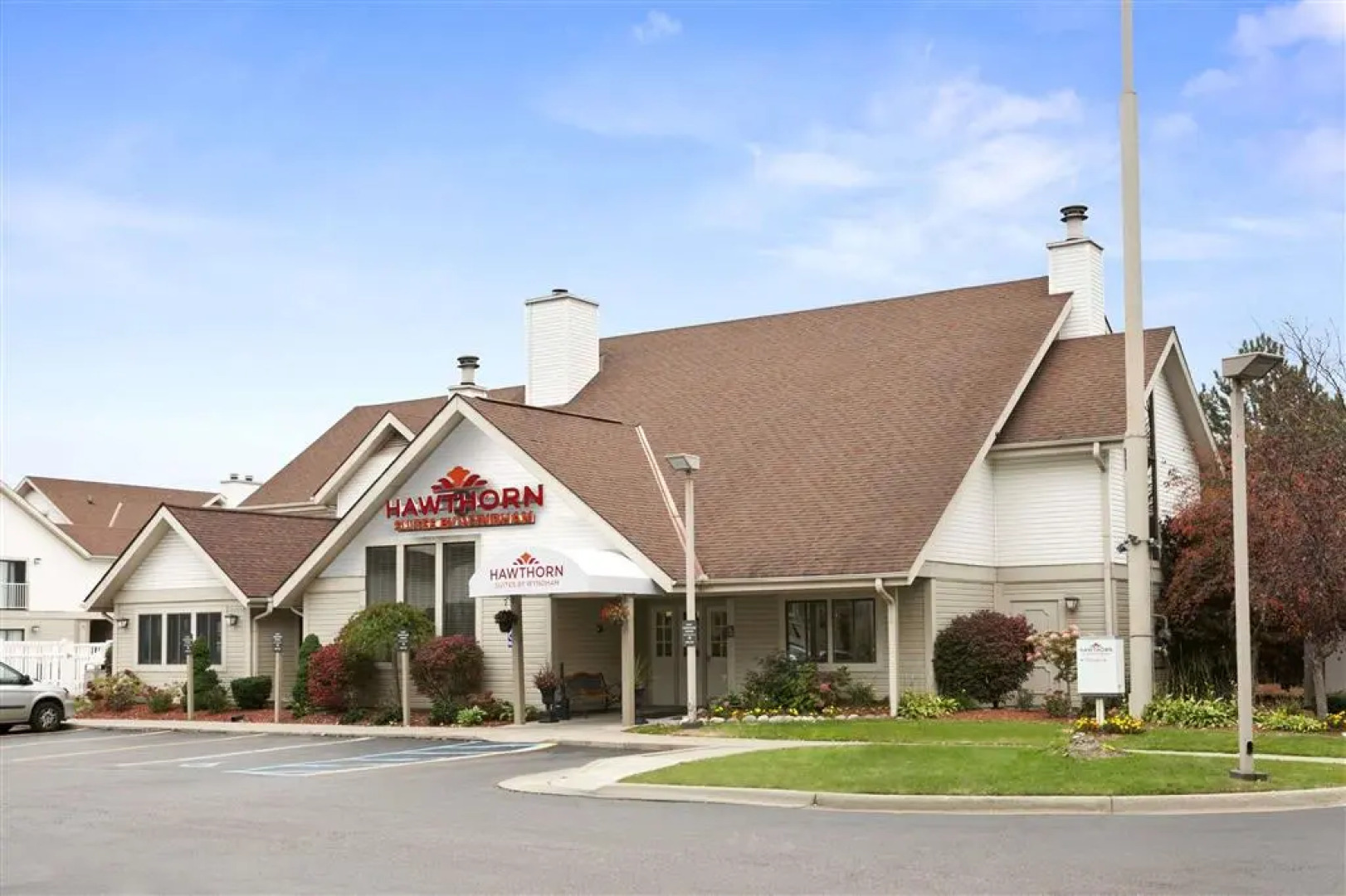 Hawthorn Suites of Troy