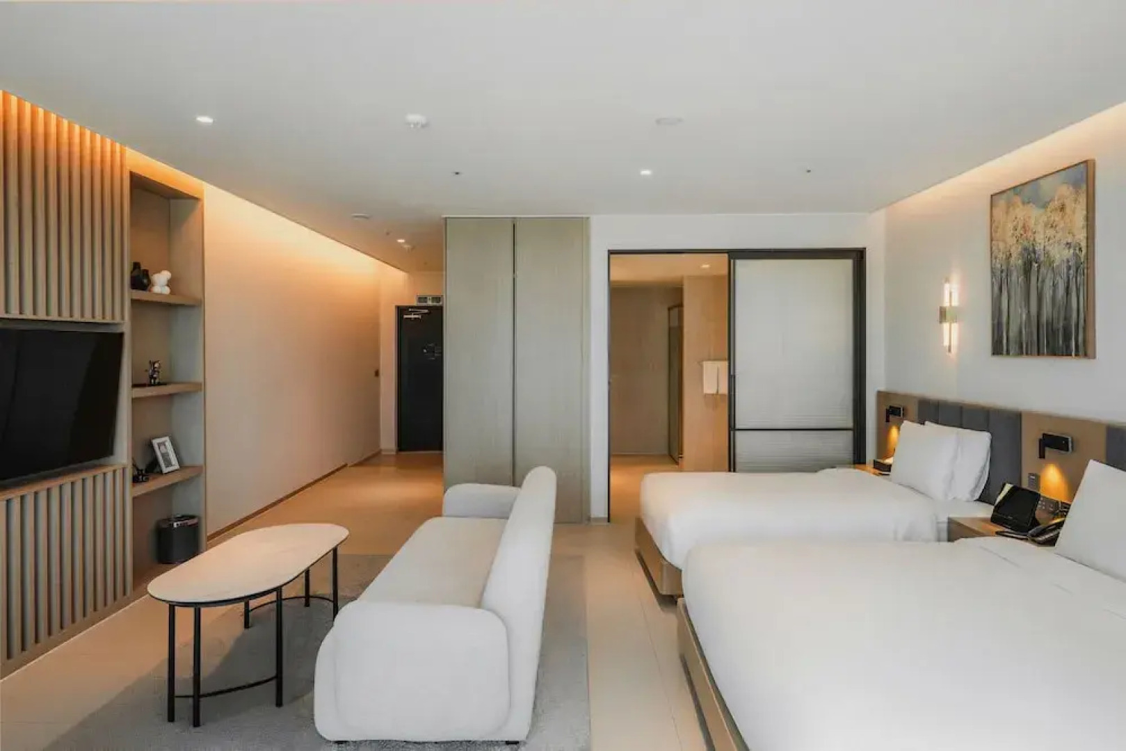 Wave M Hotel West