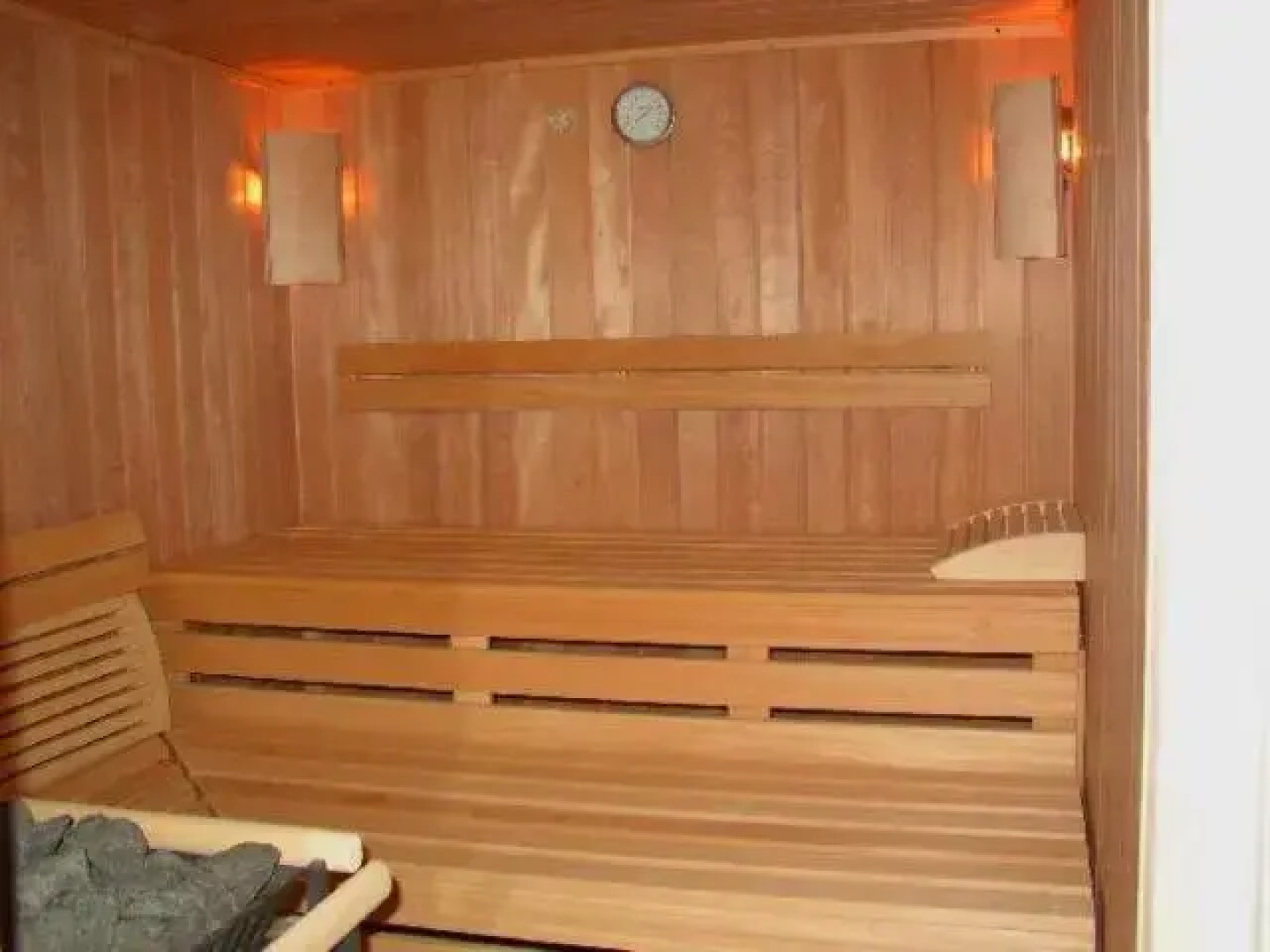 Dï¿½nenschloss by Upstalsboom