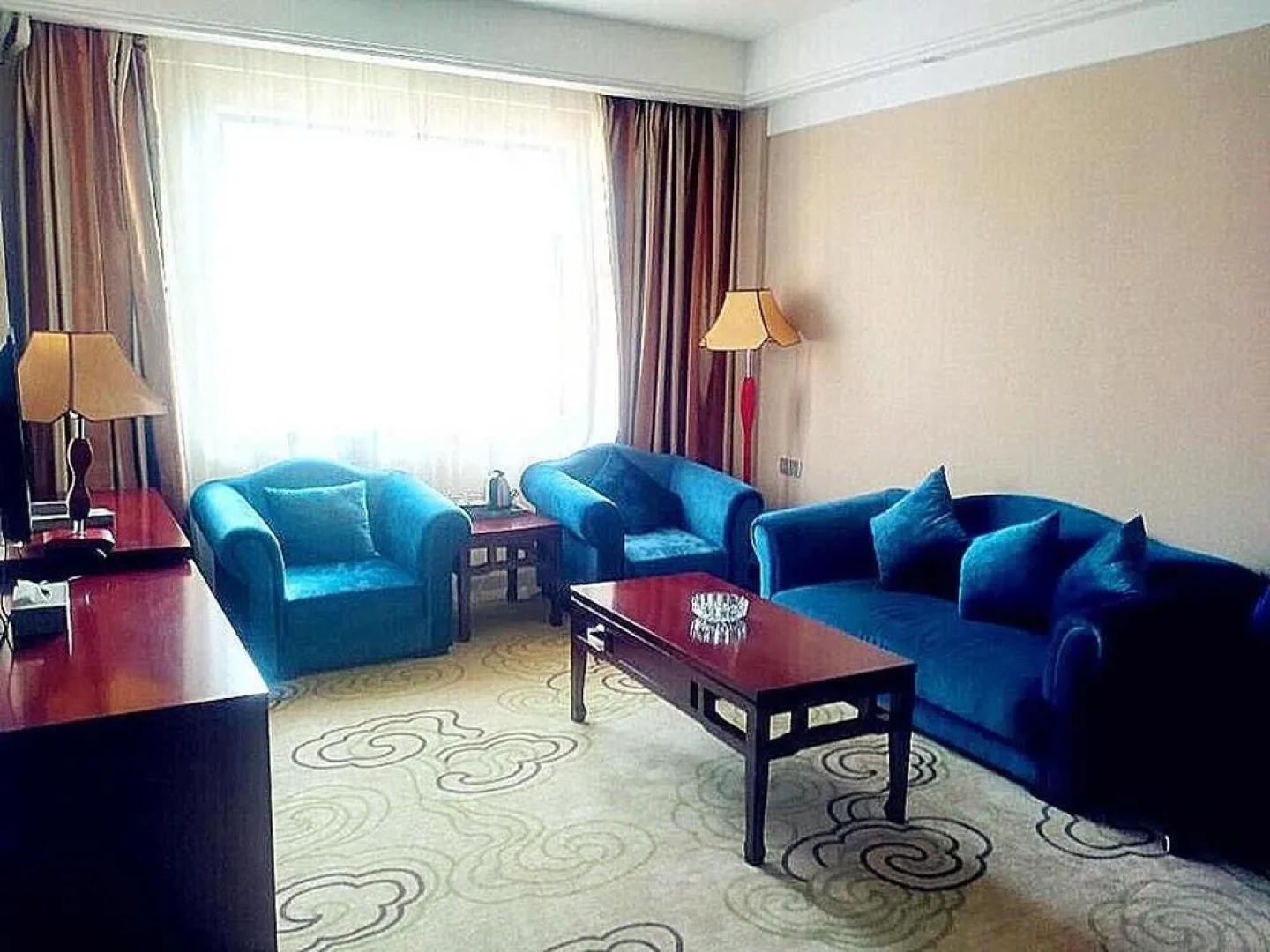 Mingjia Holiday Hotel