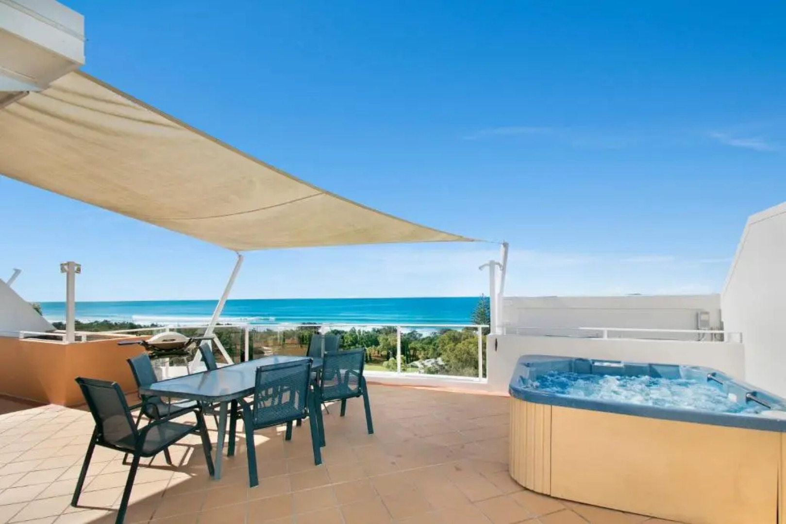 Santorini Twin Waters