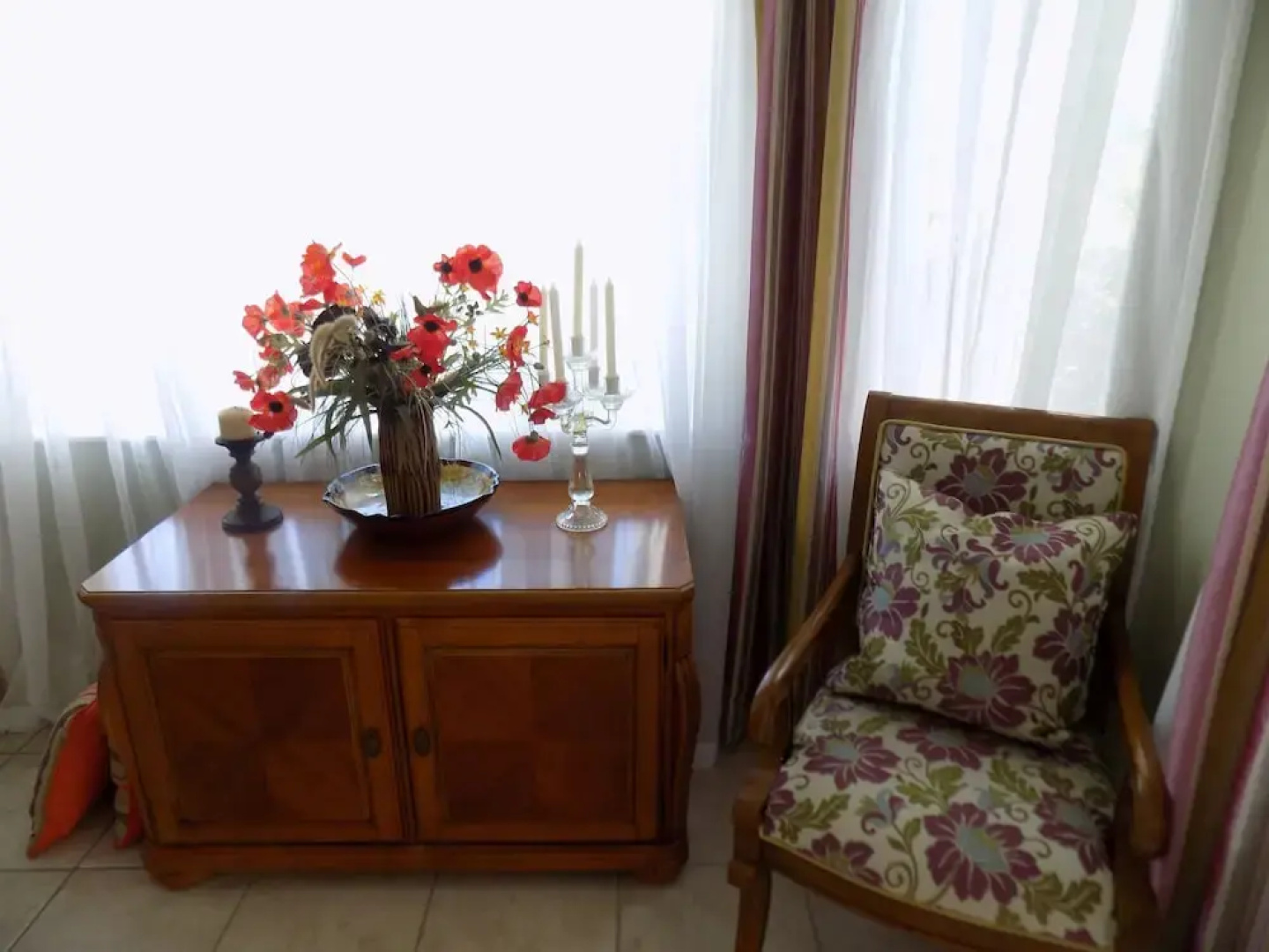 The Pelican #3 - Spacious 2 bedroom 2.5 bath waterfront townhome in the heart of Rodney Bay. 2 Townhouse by RedAwning
