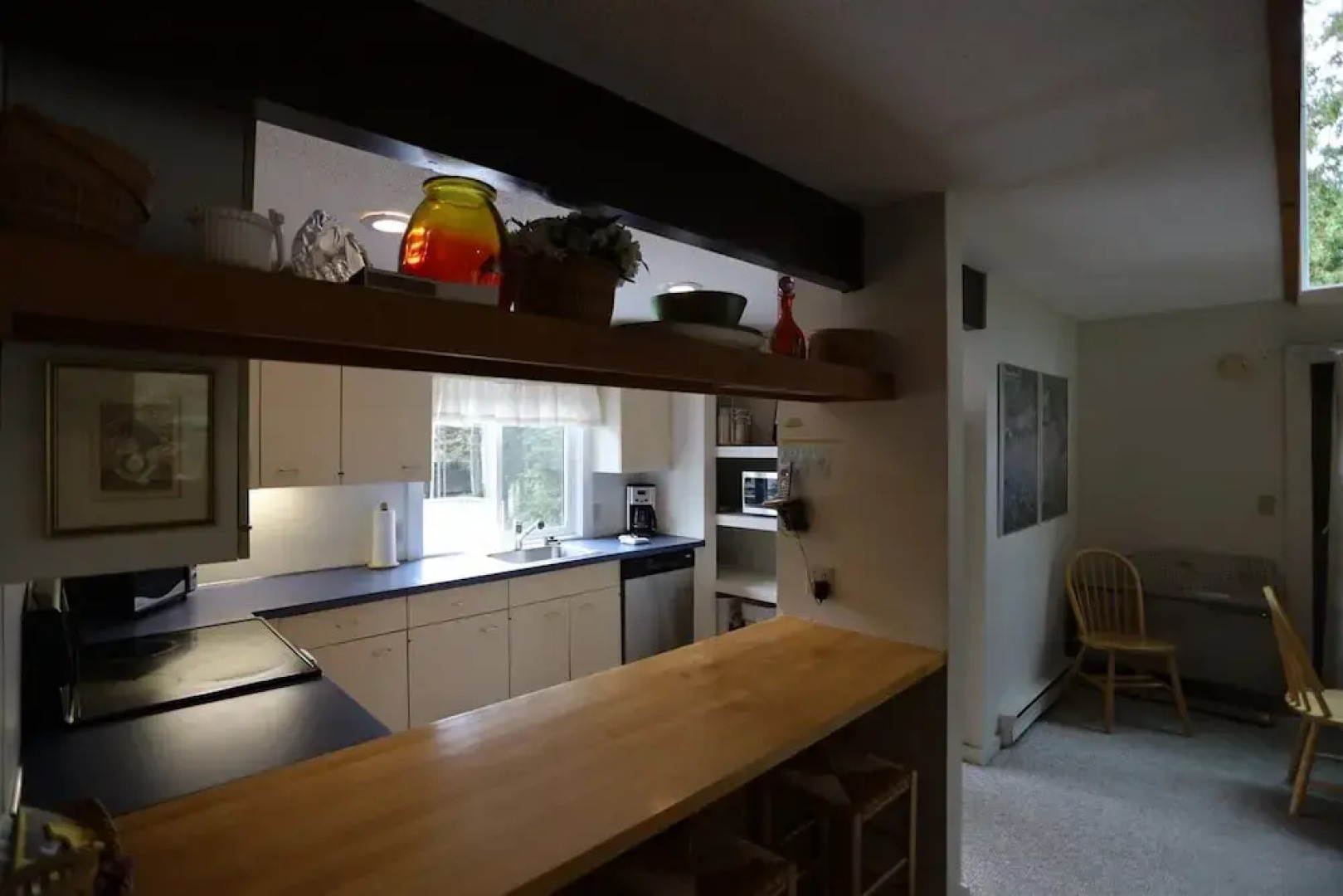 Waterville Valley Vacation Condo Close to Town Square and Free Shuttle to Ski Area! - Ss6v