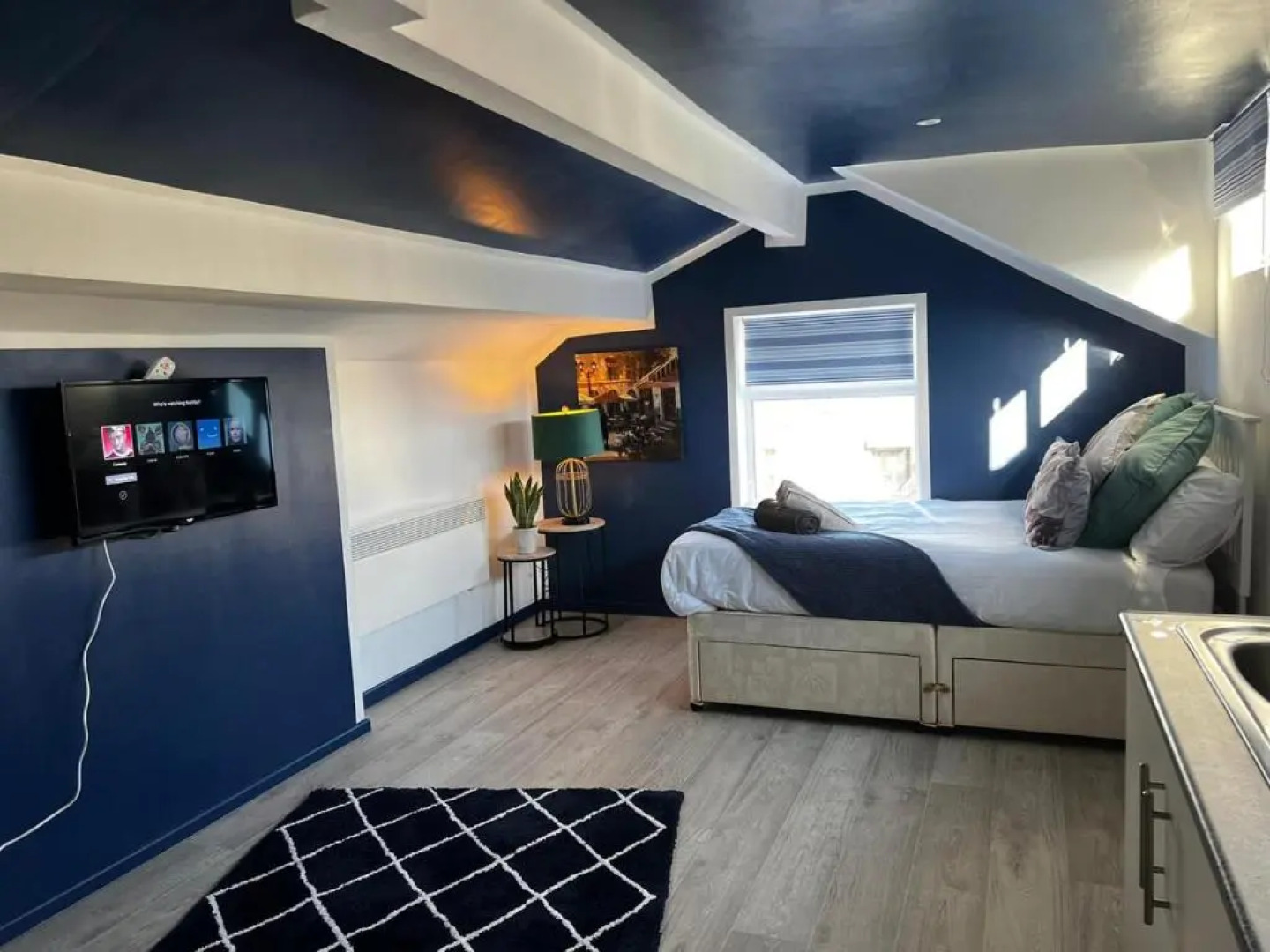 Empire Fleetwood Apartments - Windsor Terrace