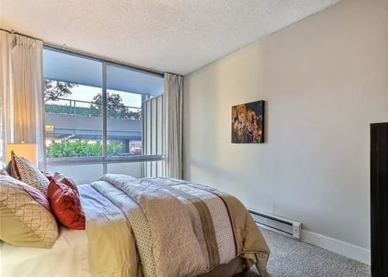 Hot Downtown1 Br apts in Palo Alto by RedAwning