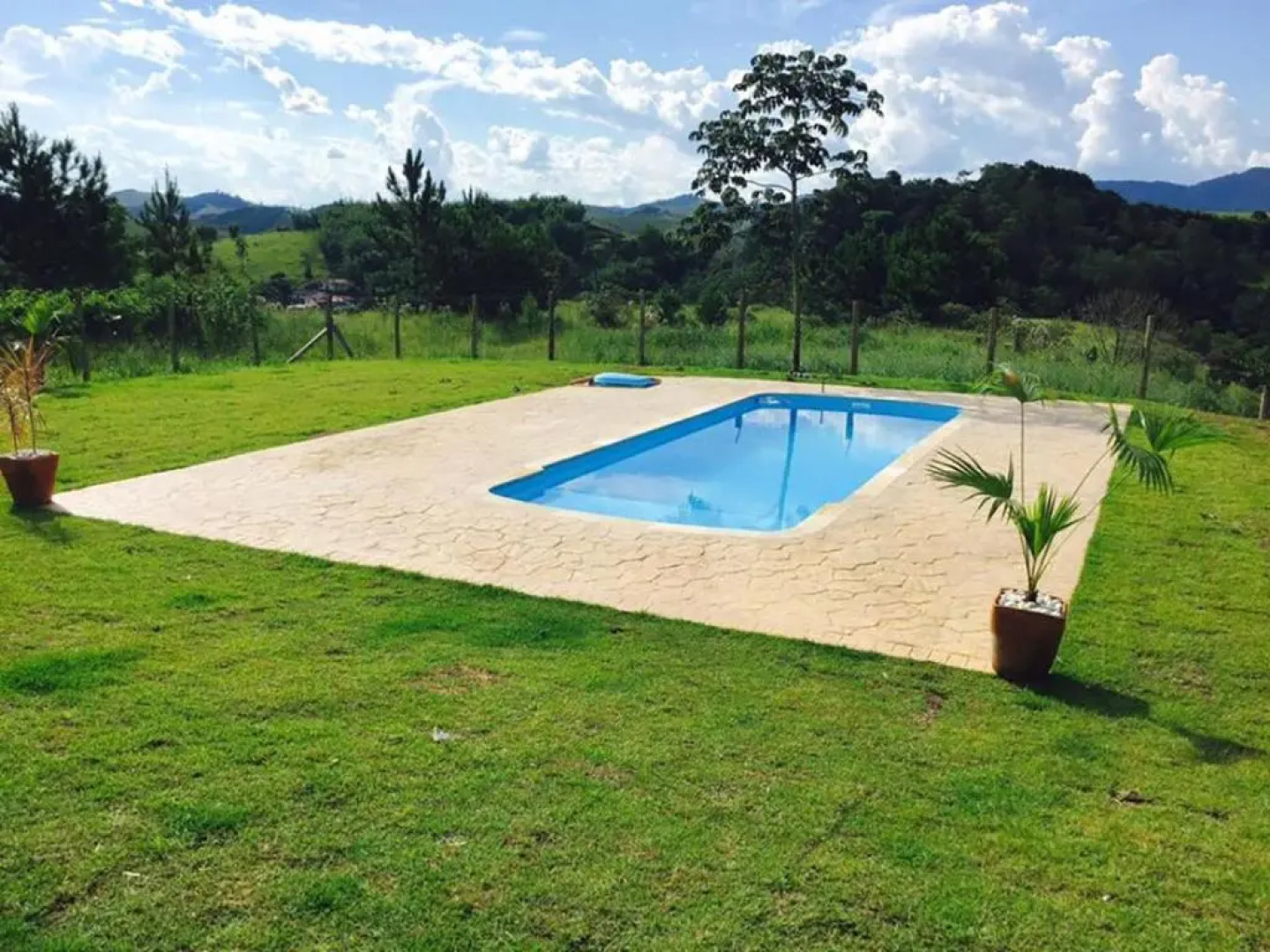 Chácara com wifi e piscina em São José dos Campos