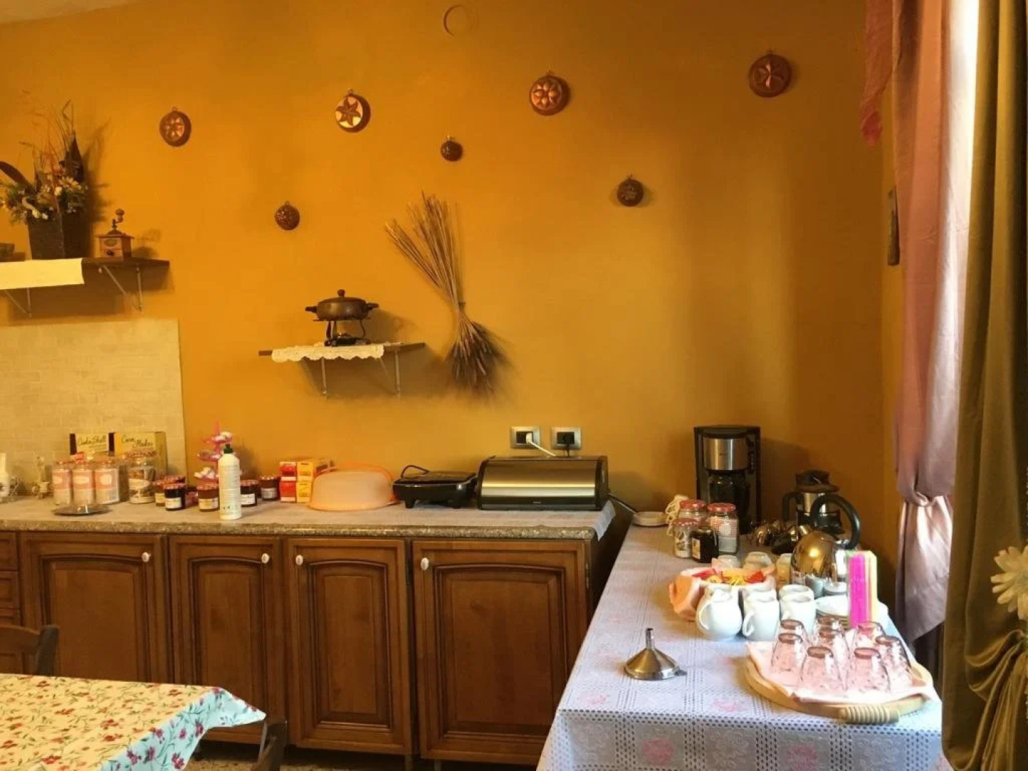 La Rosa Tra Le Vigne