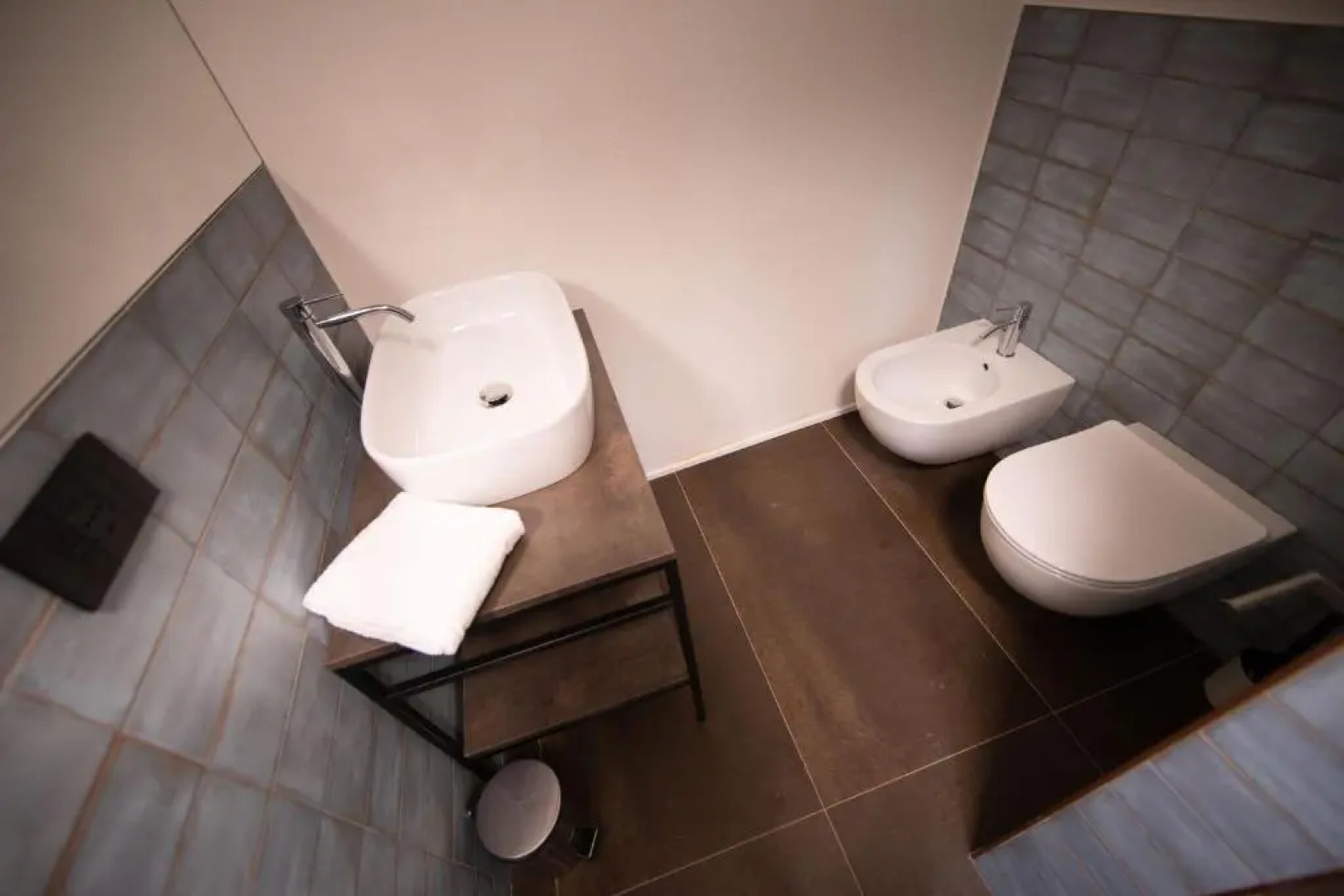 Bhotanica - Ospitalita E Natura