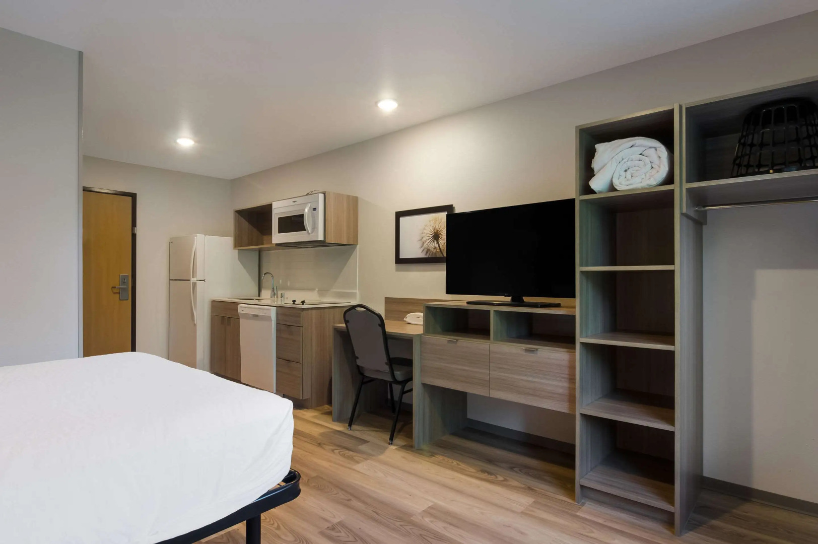 Woodspring Suites Olympia - Lacey