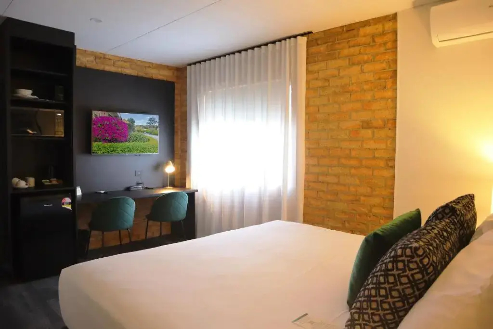 Comfort Inn & Suites Robertson Gardens