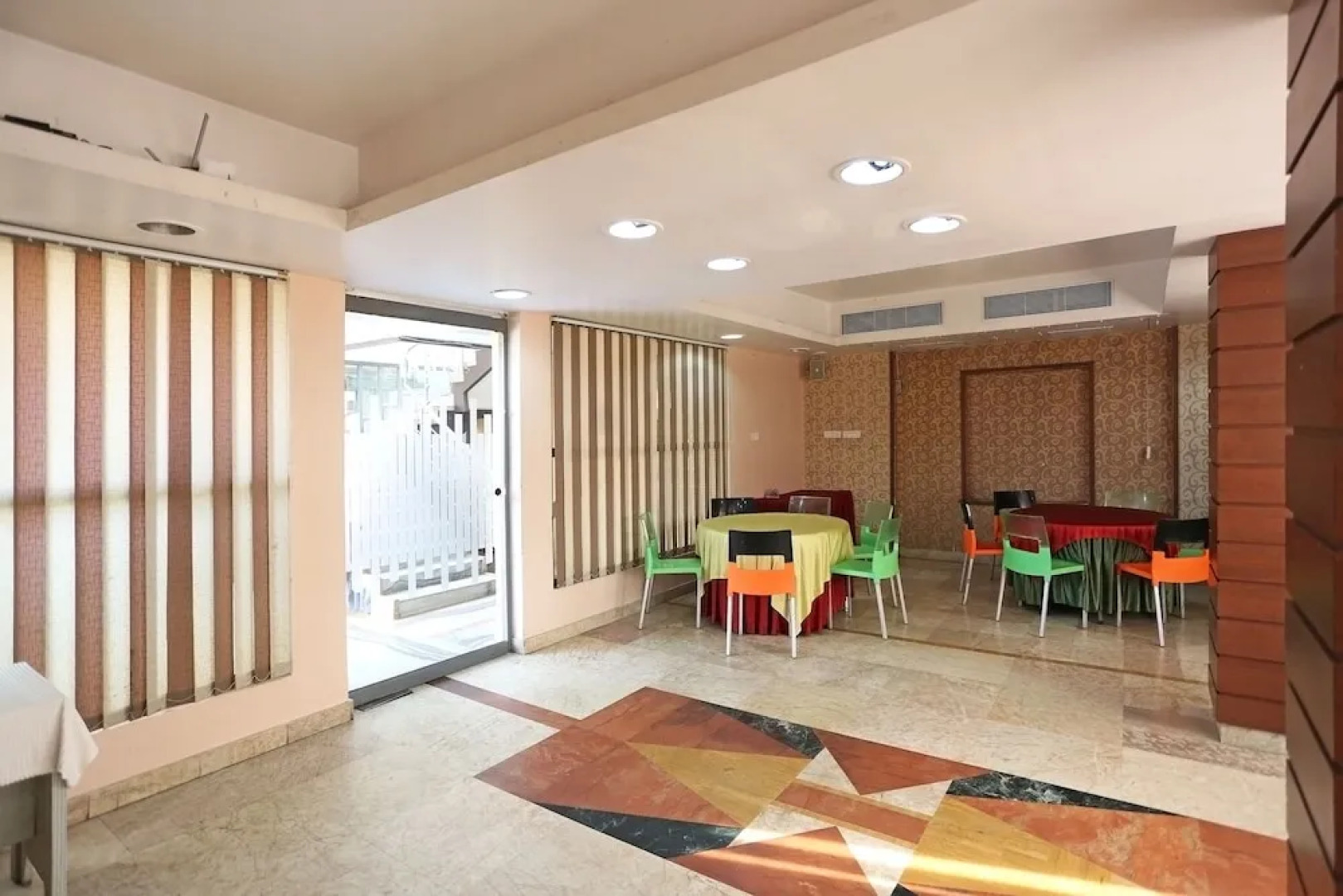 OYO 3063 Crystal Residency