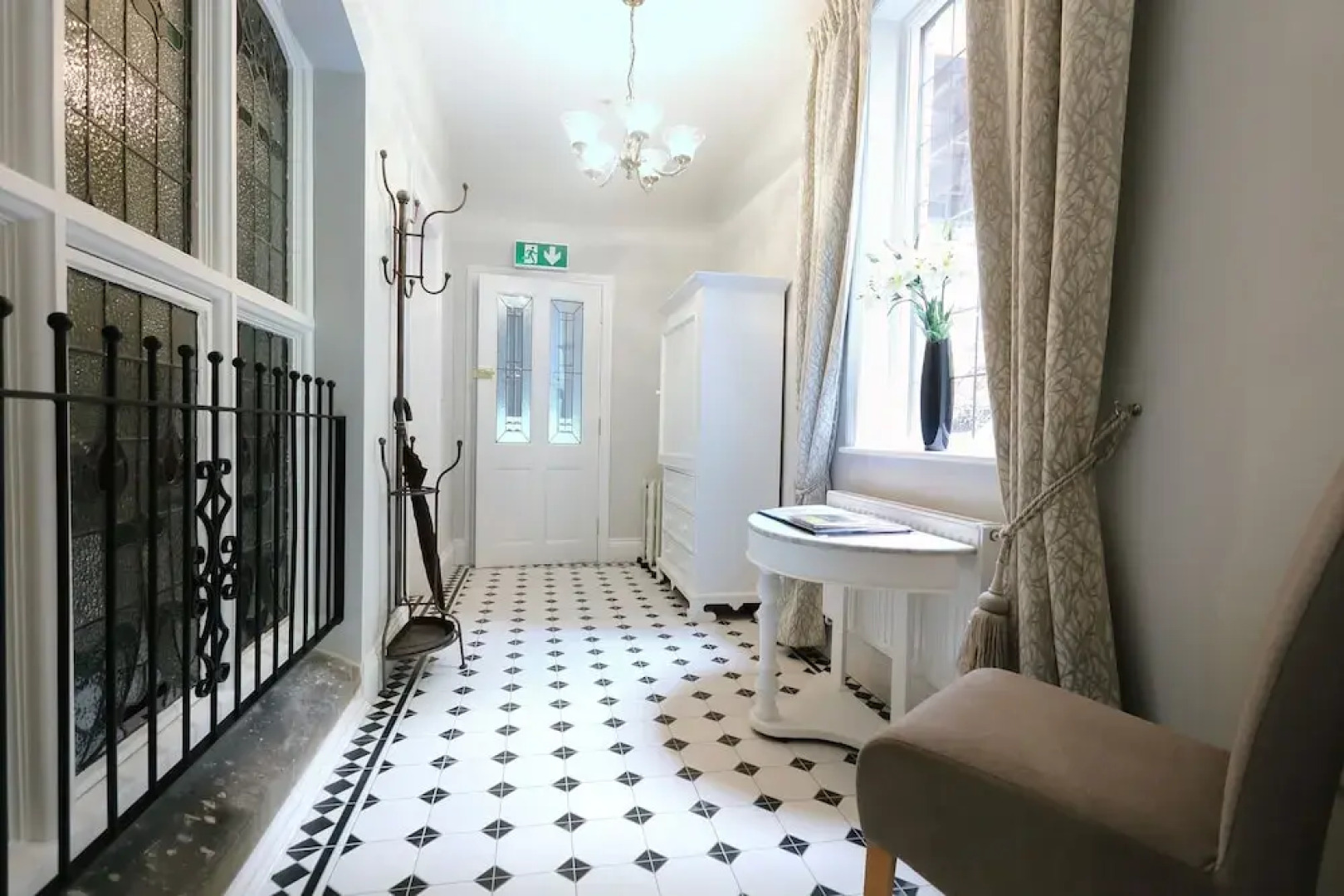 Arden House - Mackintosh Apartment